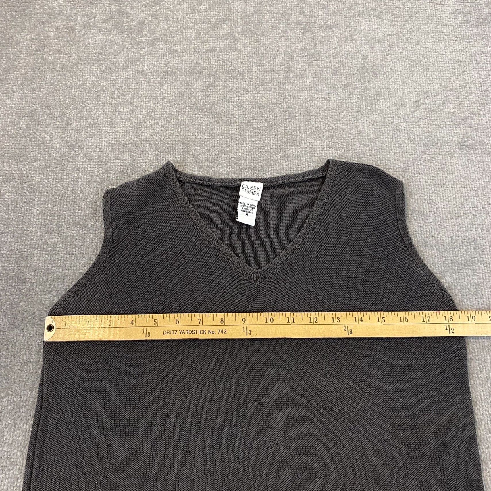 Eileen Fisher EILEEN FISHER Shirt Women Medium Gray Knit Sleeveless V-Neck Textured Minimalist Size M / US 6-8 / IT 42-44 - 4 Thumbnail