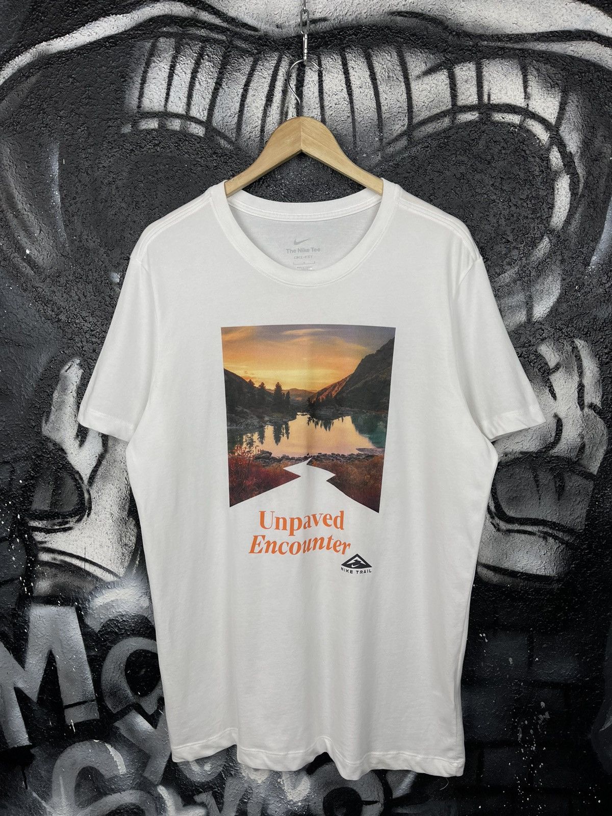 Nike Nike Trail Dri-Fit Logo Print T-Shirt Men’s Size L Size US L / EU 52-54 / 3 - 2 Thumbnail