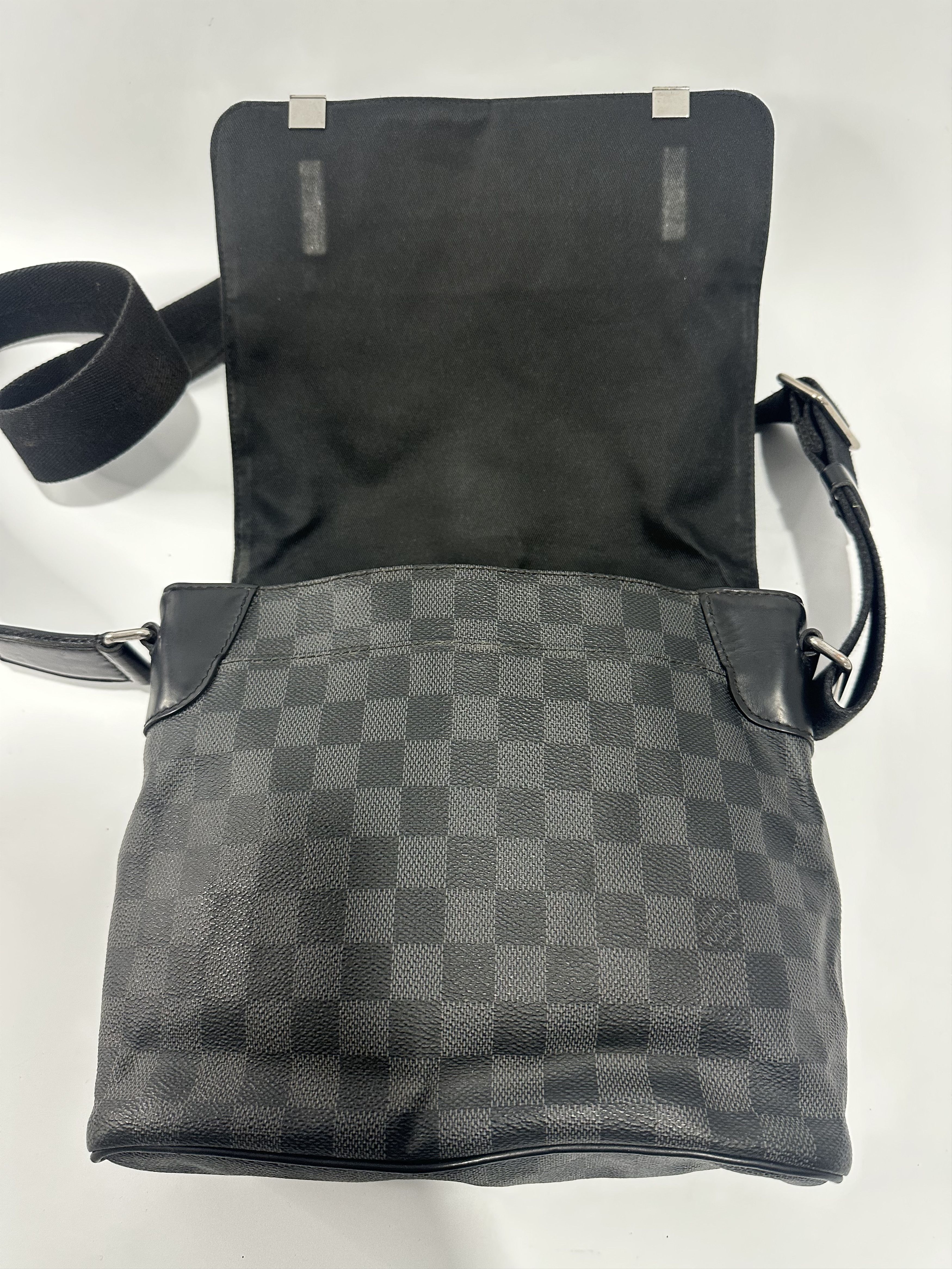 Louis Vuitton Louis Vuitton Damier Ebene Graphite Canvas District PM Bag Size ONE SIZE - 8 Thumbnail