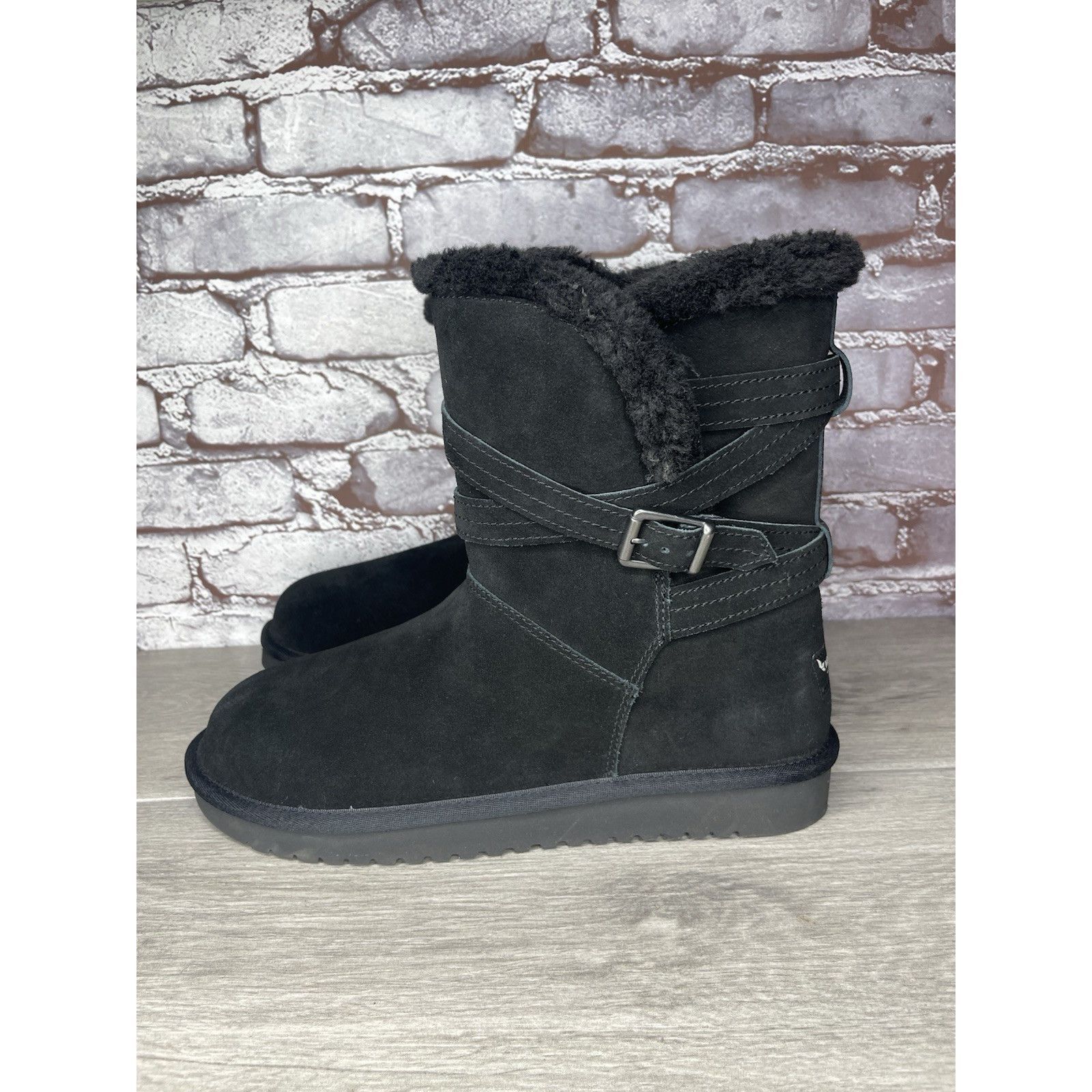 Ugg Koolaburra UGG Delene Black Suede Boots Buckle Boots Women’s Size US 10 / IT 40 - 17 Thumbnail