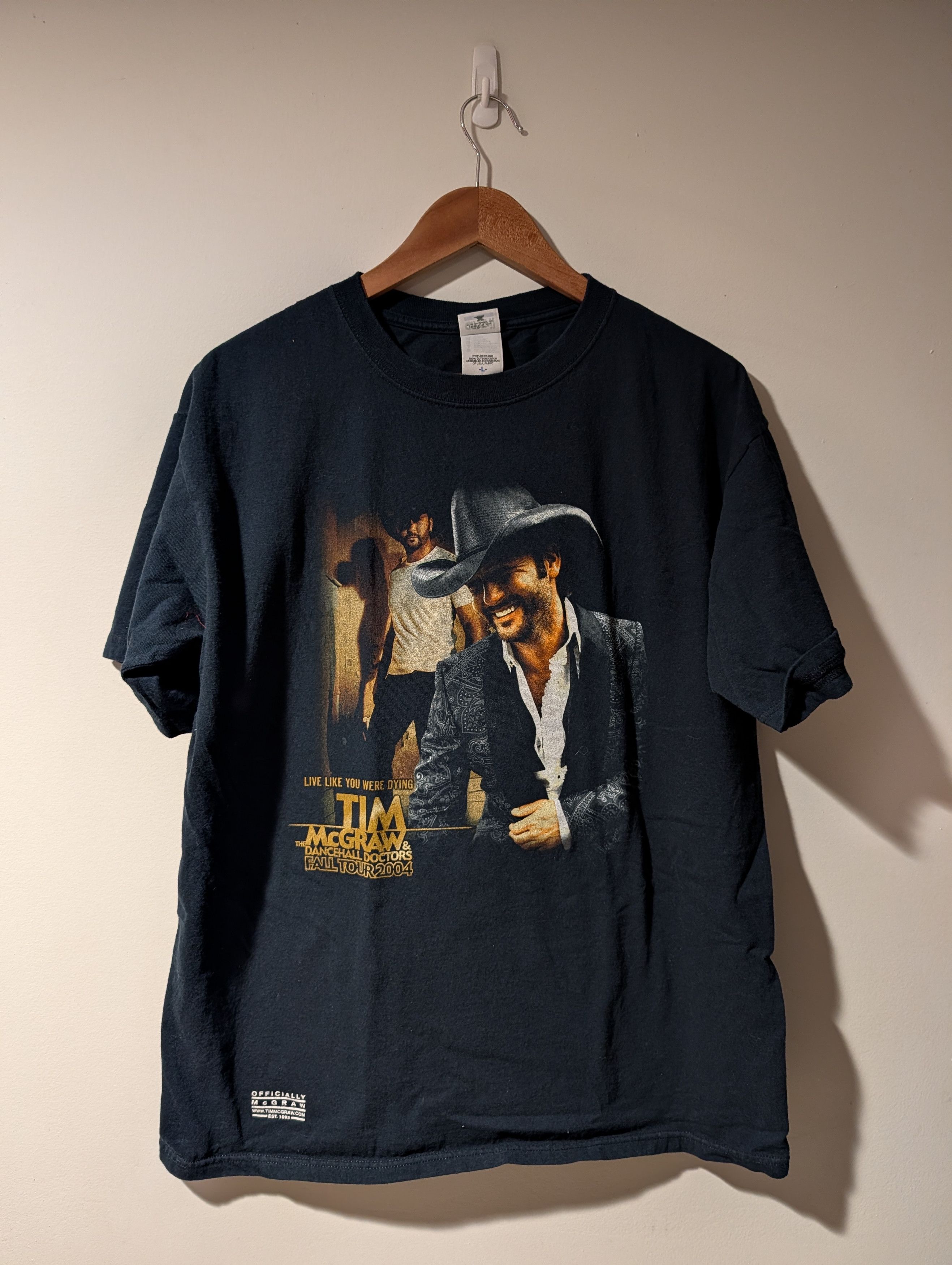 Band Tees Vintage 2004 Tim McGraw Hance Hall Doctors Tour T-Shirt Size US L / EU 52-54 / 3 - 1 Thumbnail