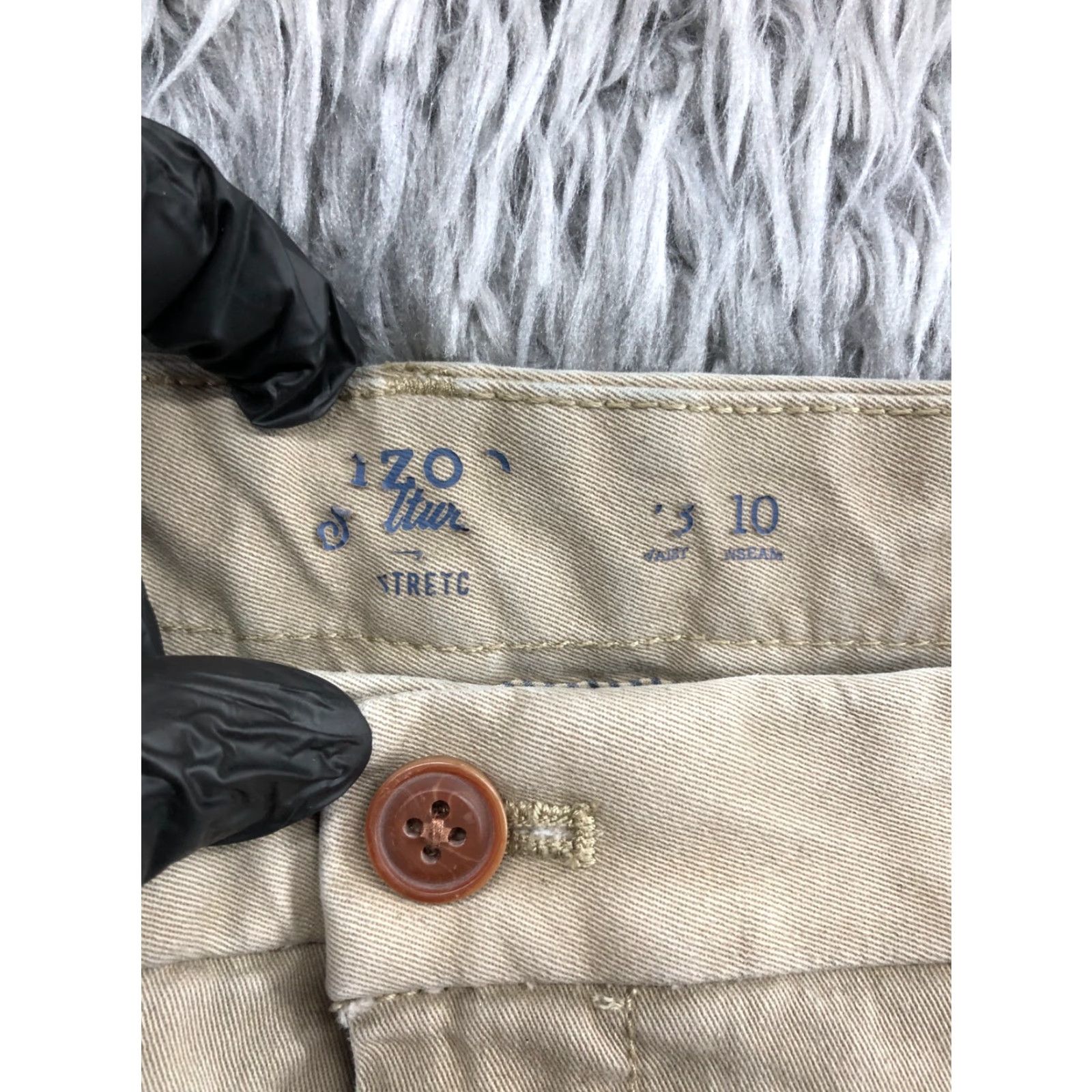 Izod IZOD Bermuda Shorts Mens 33 Beige Mid Rise 10in Inseam 5-Pocket Knit Cotton Blend Flat Front Regular Size US 33 - 6 Thumbnail