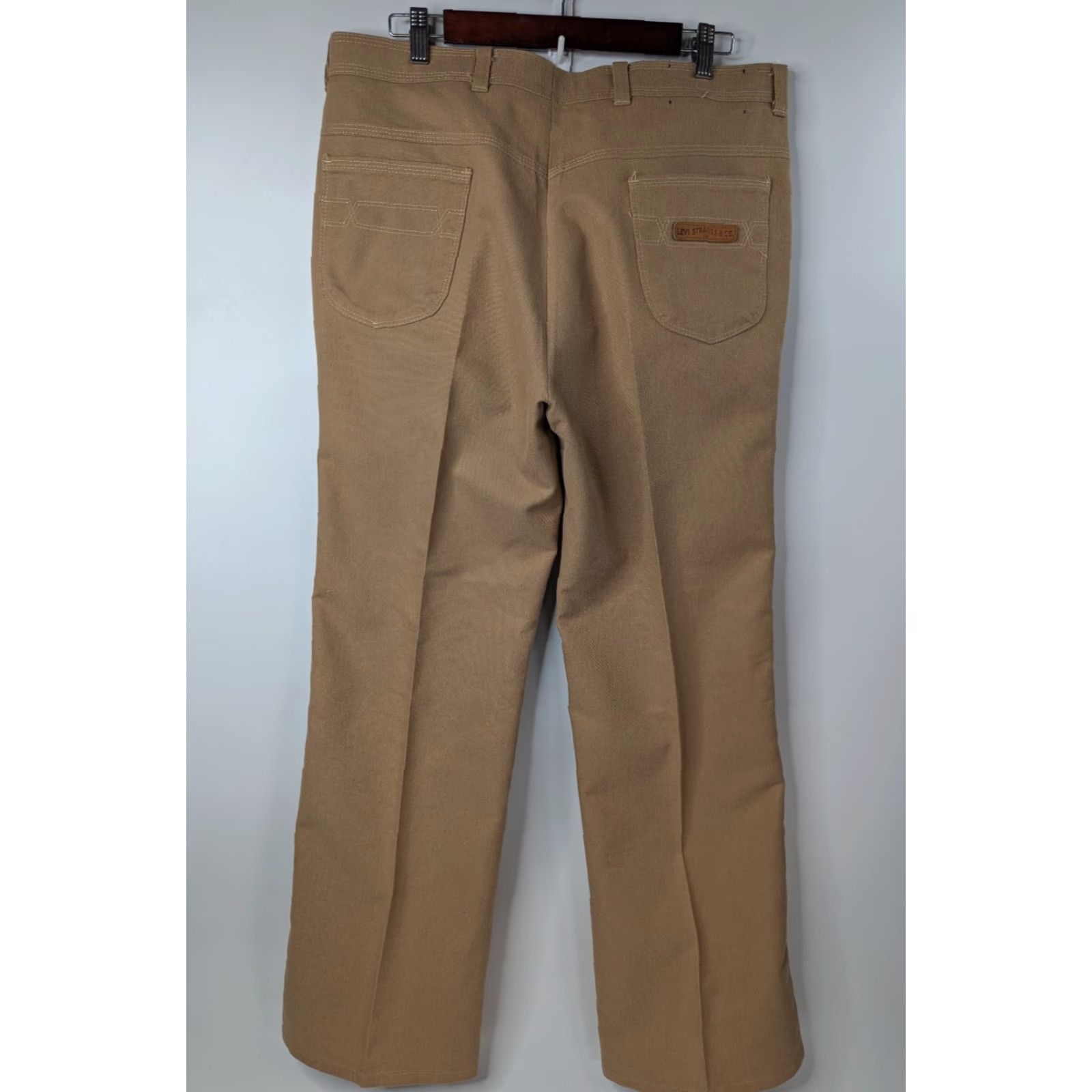 Levi's VINTAGE Levi's Action Slacks Pants Men 35x31 Beige Twill Pleated 90s Preppy Size US 35 - 6 Thumbnail