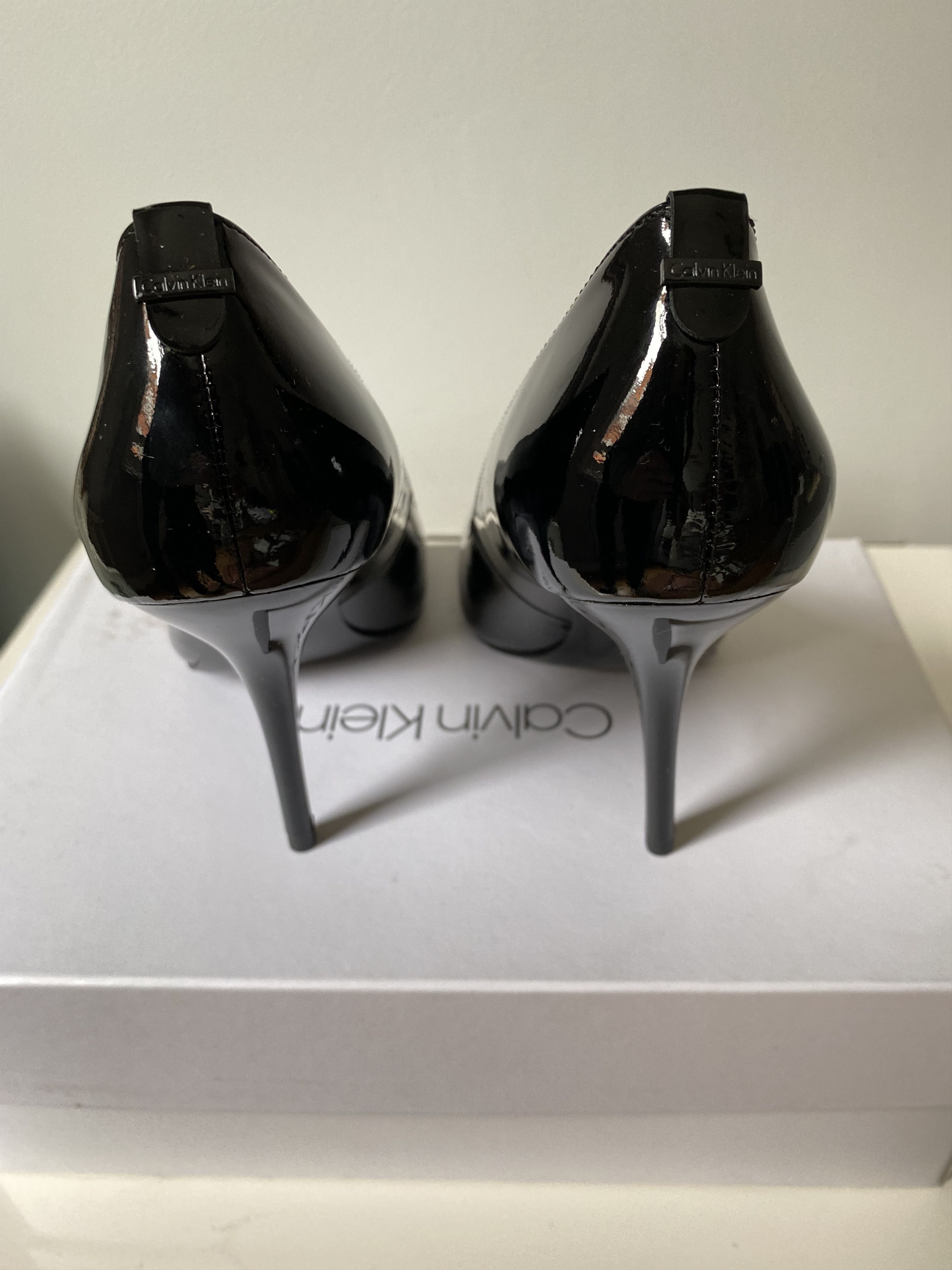 Calvin Klein Black patent heels Size US 7 / IT 37 - 5 Thumbnail