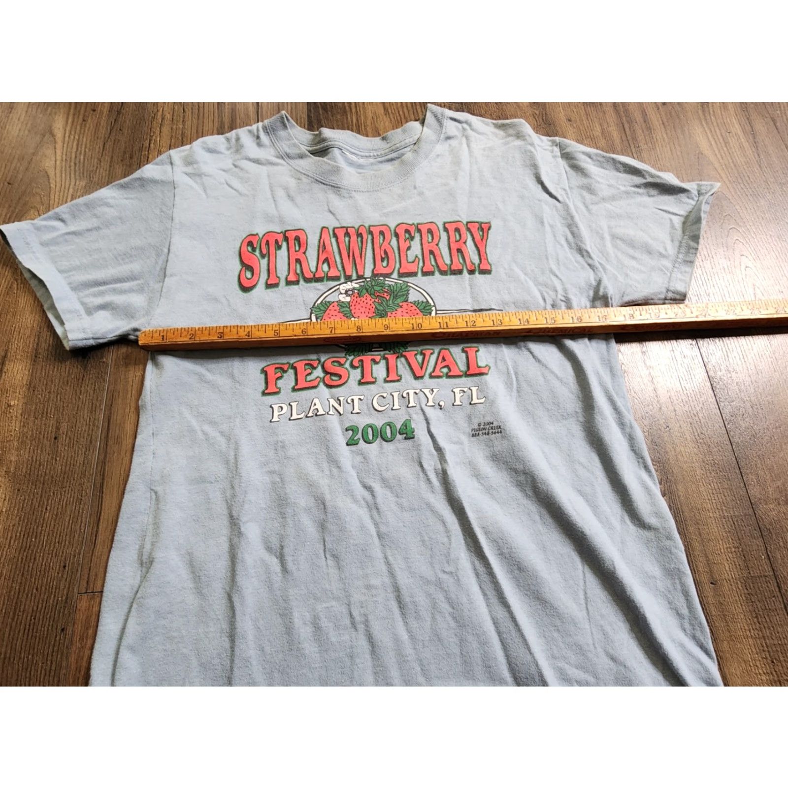 Vintage VINTAGE Mens S Strawberry Festival Plant City FL 2004 T Shirt Distressed Size US S / EU 44-46 / 1 - 4 Thumbnail