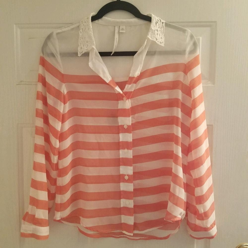 Designer Lauren Conrad Blouse Size XS Size XS / US 0-2 / IT 36-38 - 1 Thumbnail