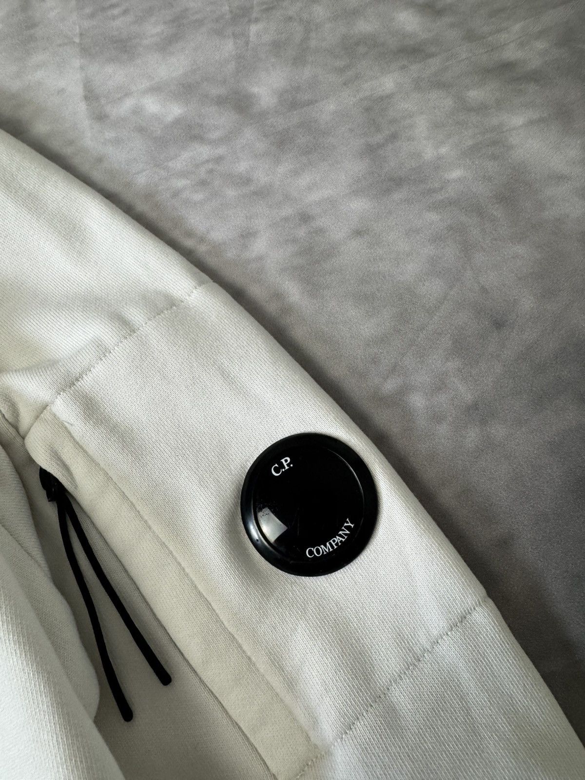 C.P. Company C.P. Company White Sweatshirt – Size S Size US S / EU 44-46 / 1 - 5 Thumbnail