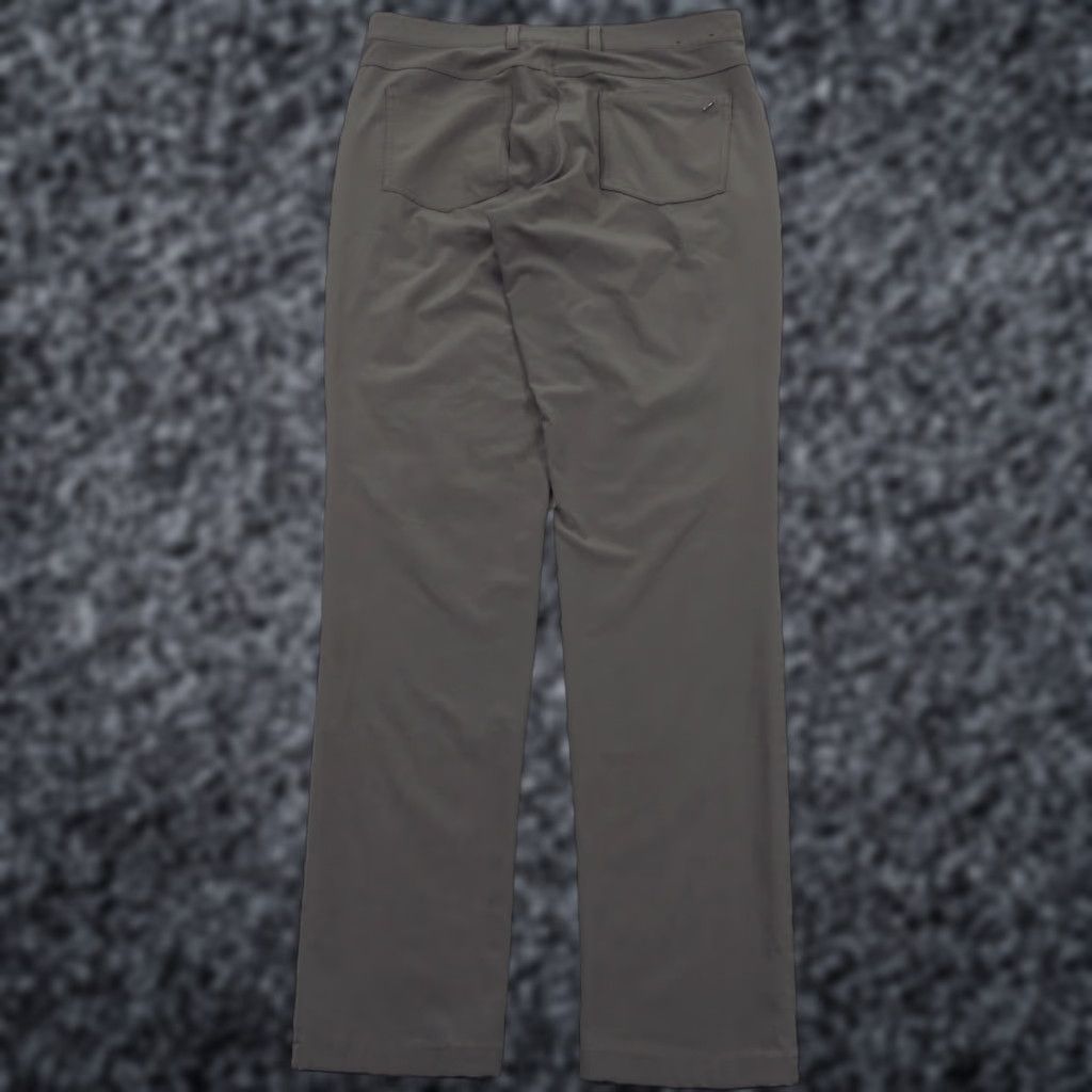 Mizzen+Main Mizzen + Main Pant Men 32x32 Grey Asphalt Helmsman Slim Performance Golf Chinos Size US 32 / EU 48 - 1 Thumbnail