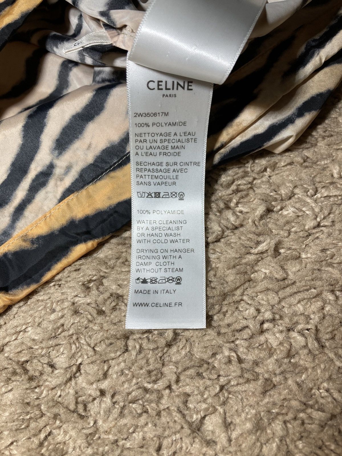 Celine SS21 Celine Tiger Rain Jacket Quarter Zip Print Animal Hedi Size US S / EU 44-46 / 1 - 8 Thumbnail