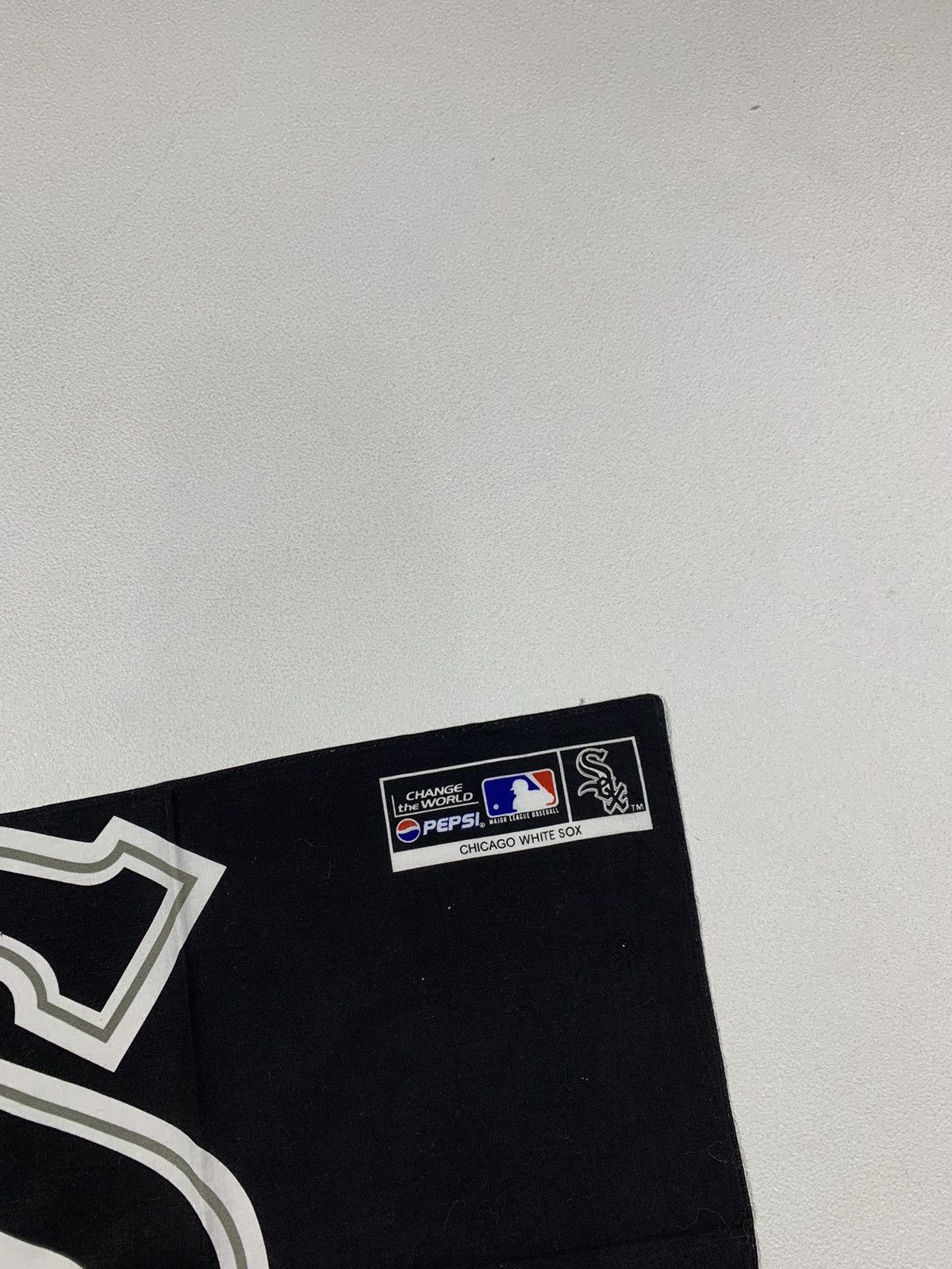 MLB × Vintage Handkerchief Chicago Whitesox Size ONE SIZE - 3 Thumbnail