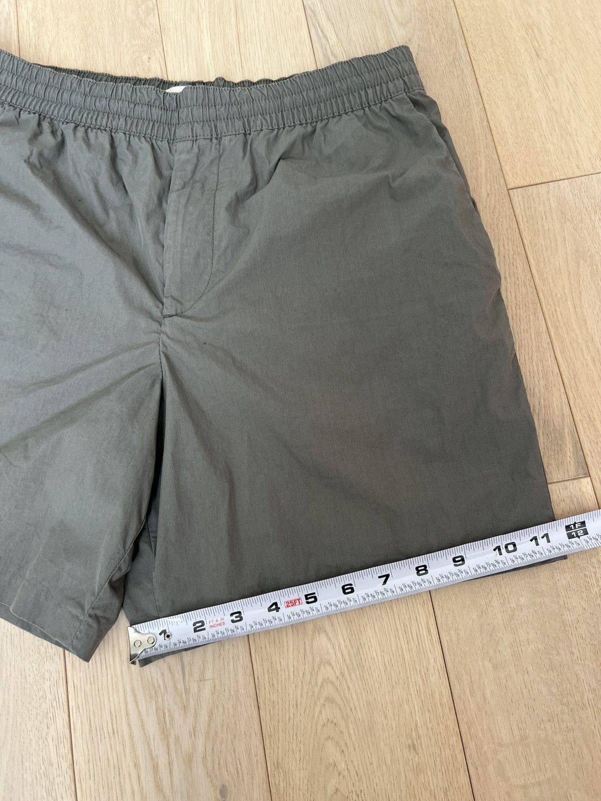 Club Monaco Club Monaco Chino Shorts (Olive, Small) Size US 29 - 4 Thumbnail