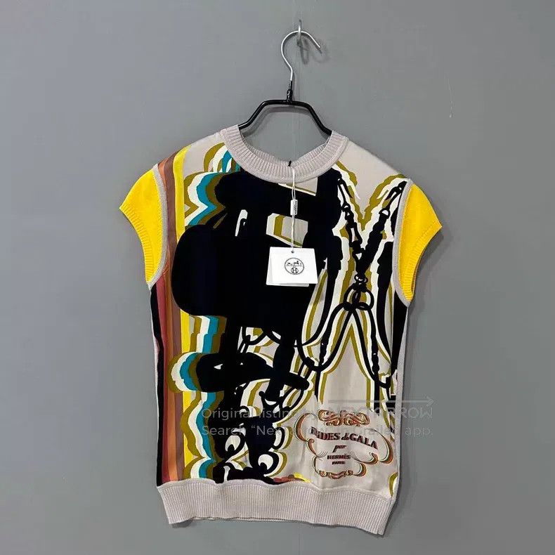 Hermes Hermes Graffiti Snap Buckle Silk Short Sleeve Size XXS / US 00 / IT 34 - 1 Thumbnail