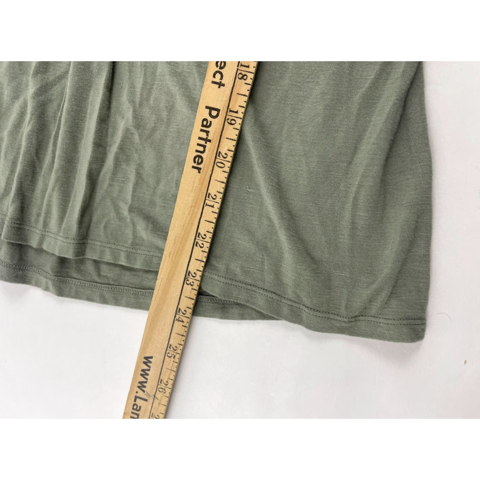 Vintage Daniel Rainn Blouse Women's S Sage Green Floral Crochet 3/4 Sleeve Lace Neck Shirt Womens Small Green Floral Crochet V-Neck Modern Breathable Size S / US 4 / IT 40 - 7 Thumbnail