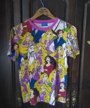 Disney Rare Disney Rapunzel Flynn Rider AOP Tee Size US S / EU 44-46 / 1 - 2 Thumbnail