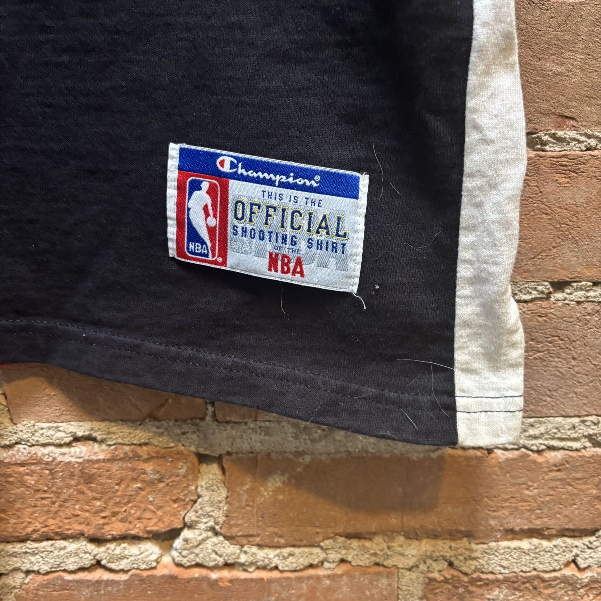 Champion × Vintage $80 Vintage 90s Champion Chicago Bulls warm up top Size US XL / EU 56 / 4 - 3 Thumbnail