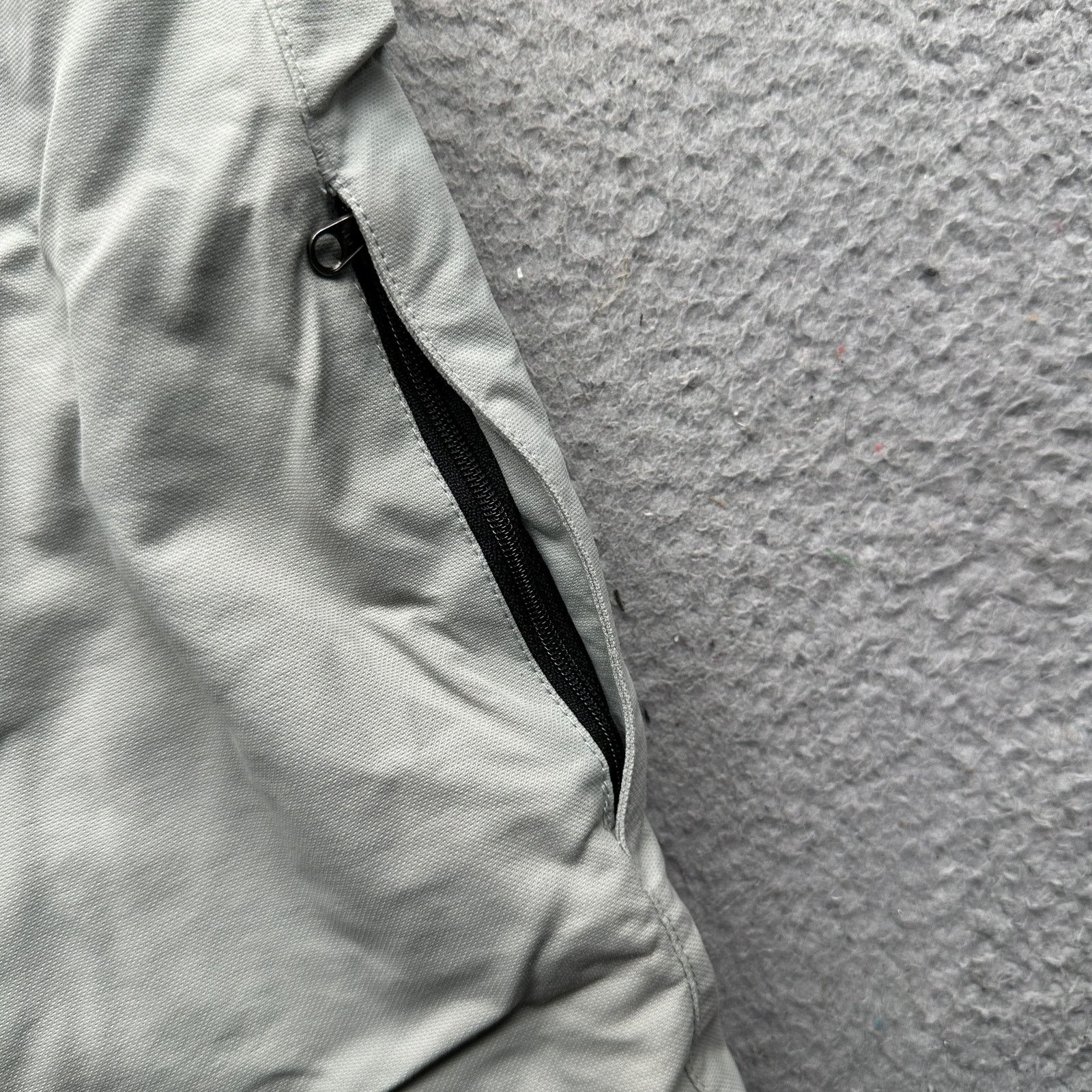 Other Nitro Snowboards Lita Pants Womens Large Gray Black Size 34" / US 12 / IT 48 - 15 Thumbnail