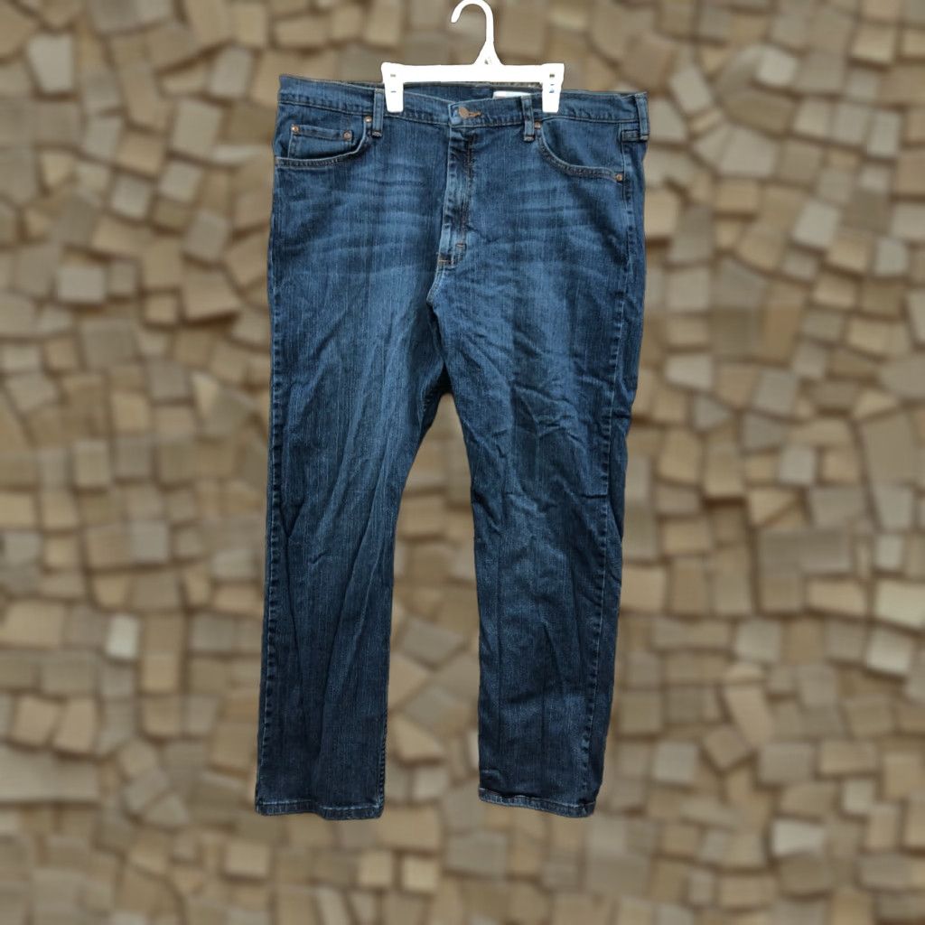 Wrangler Wrangler Jeans 40x32 Mens Mid Rise Straight Leg Dark Wash Blue Denim Shirt? Size US 40 / EU 56 - 1 Thumbnail