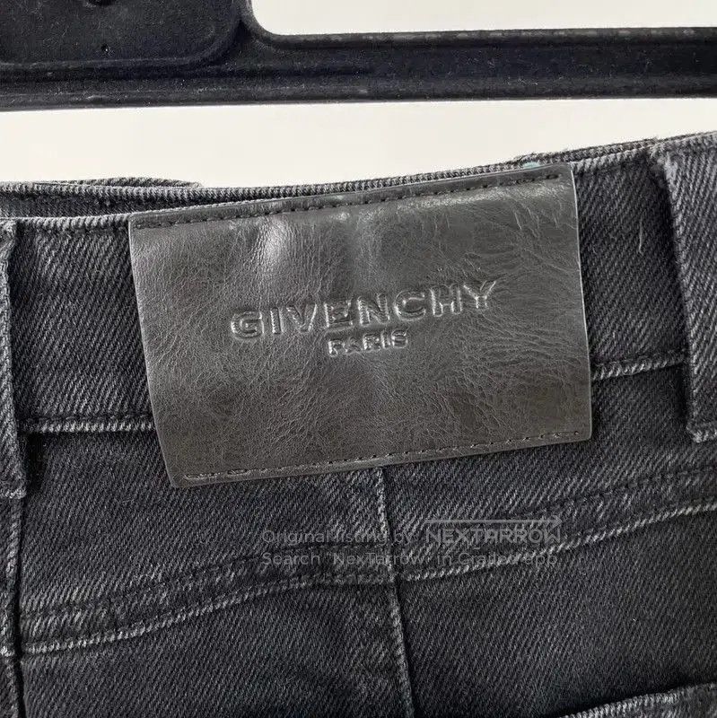 Givenchy Givenchy Black Cotton Mini Skirt for Women . Size 23" - 5 Thumbnail