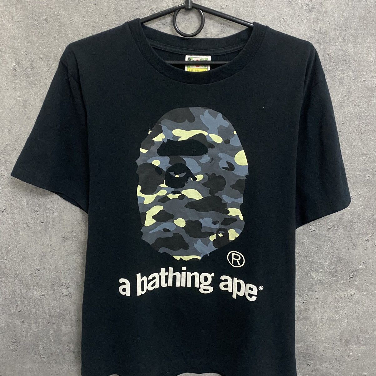 Bape A Bathing Ape Bape T-shirt Big Head Camo Mens Size US M / EU 48-50 / 2 - 5 Thumbnail