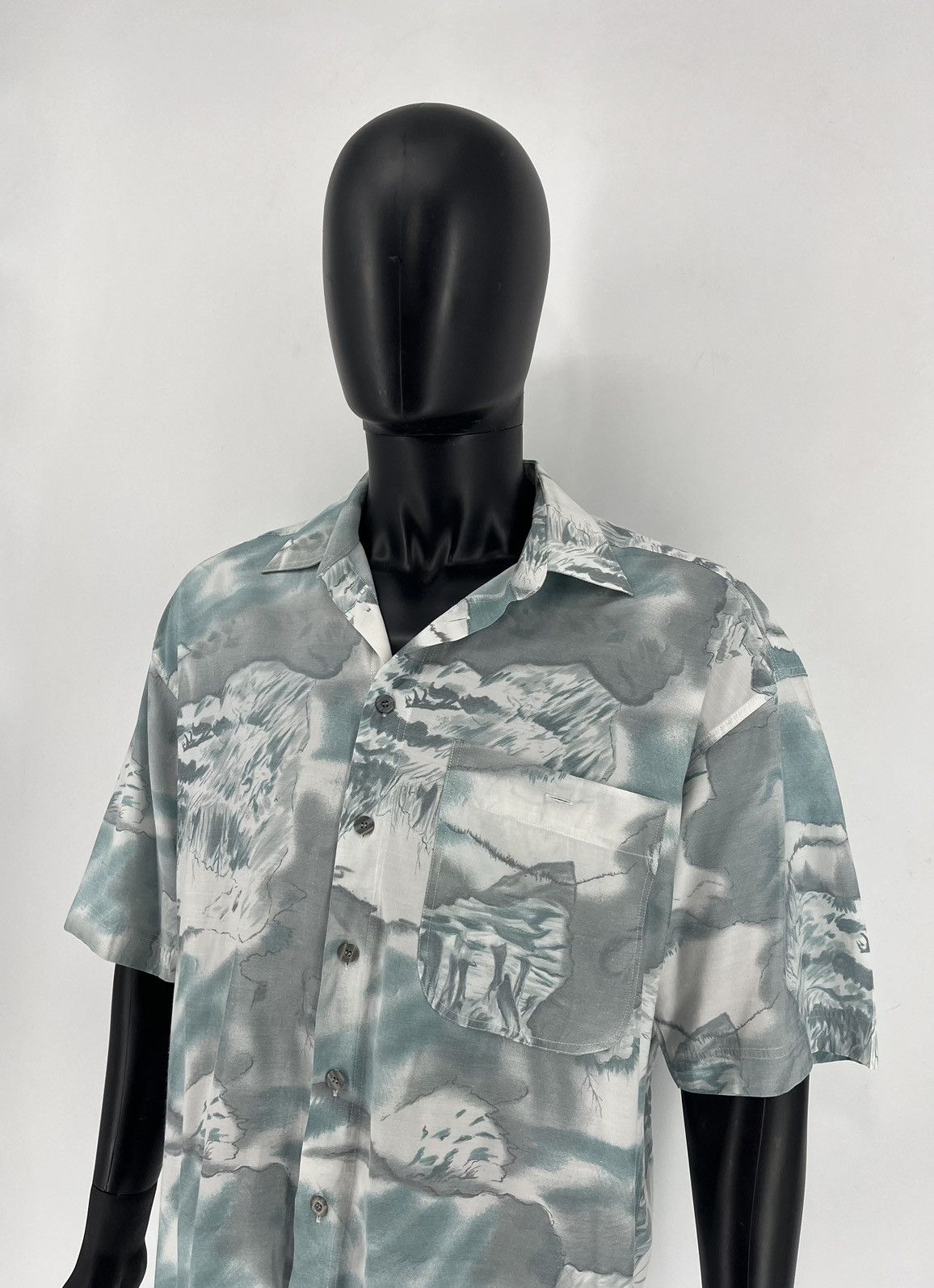 Vintage Vintage Art Streetwear Hawaiian Travis Scott style Size US L / EU 52-54 / 3 - 3 Thumbnail