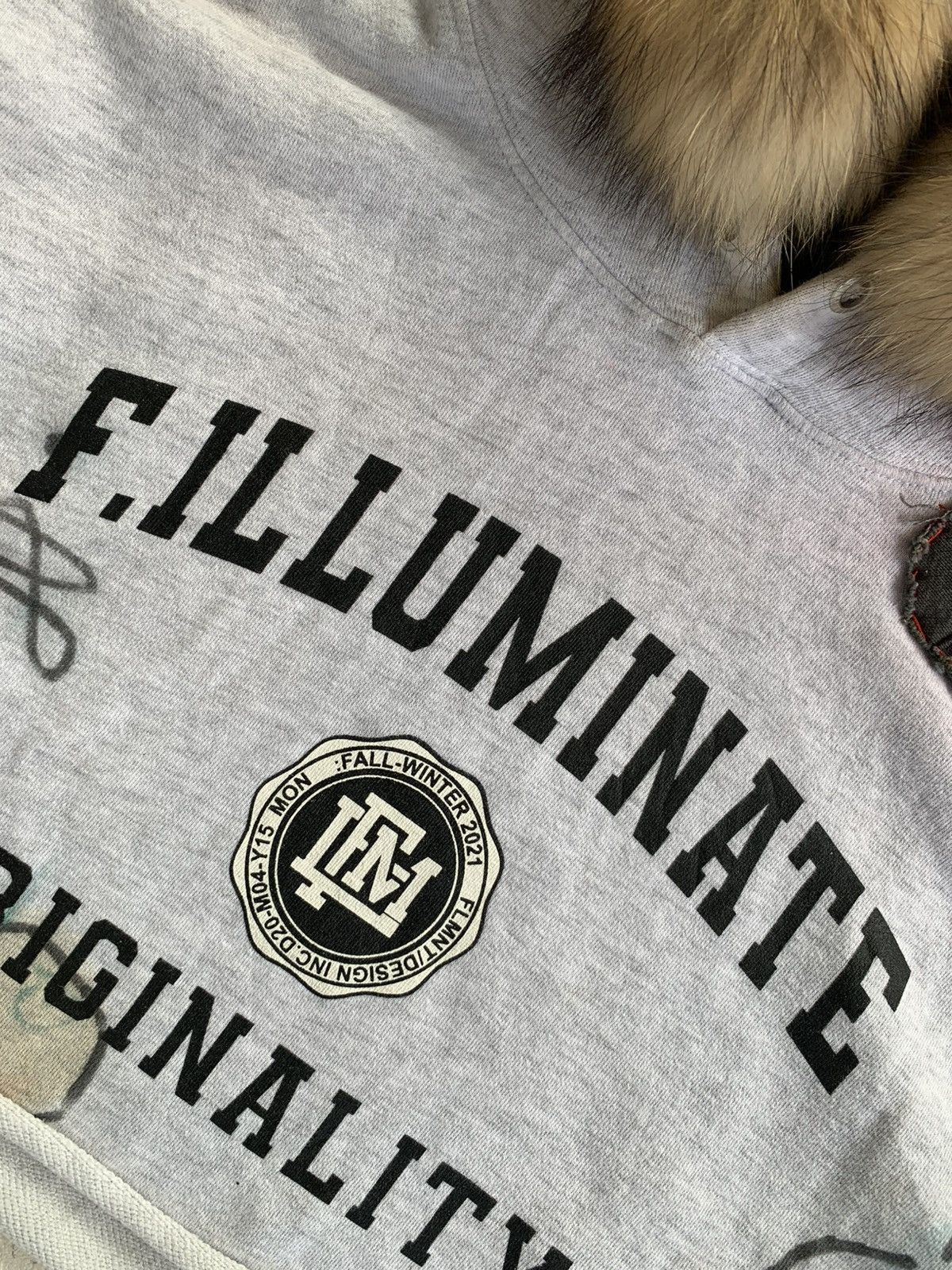 Japanese Brand CRAZY DISTRESSED FUR HOODIE F.ILLUMINATE BOXY CROP FIT Size US M / EU 48-50 / 2 - 6 Thumbnail