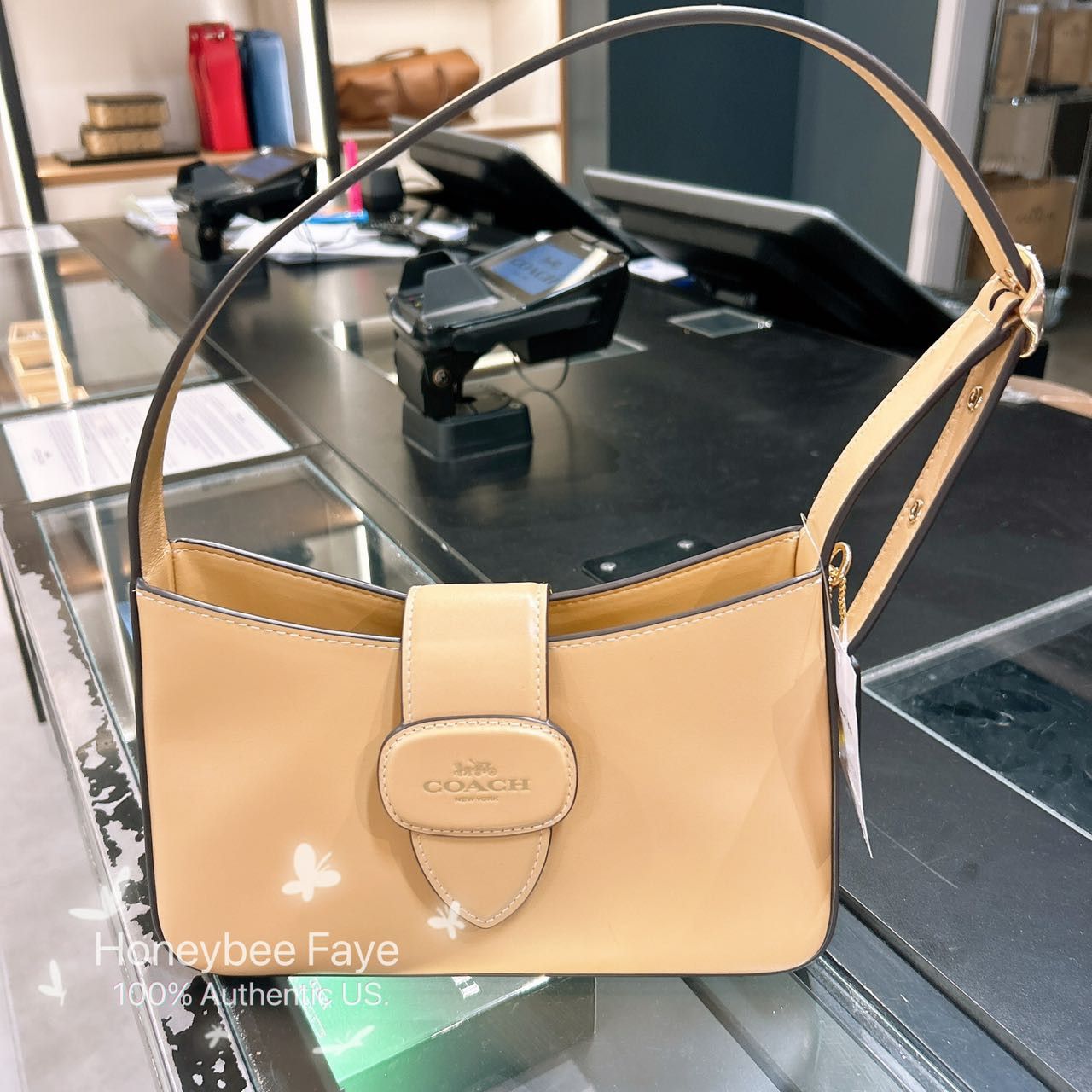 Eliza Shoulder Bag With Leather Covered Closure CT853