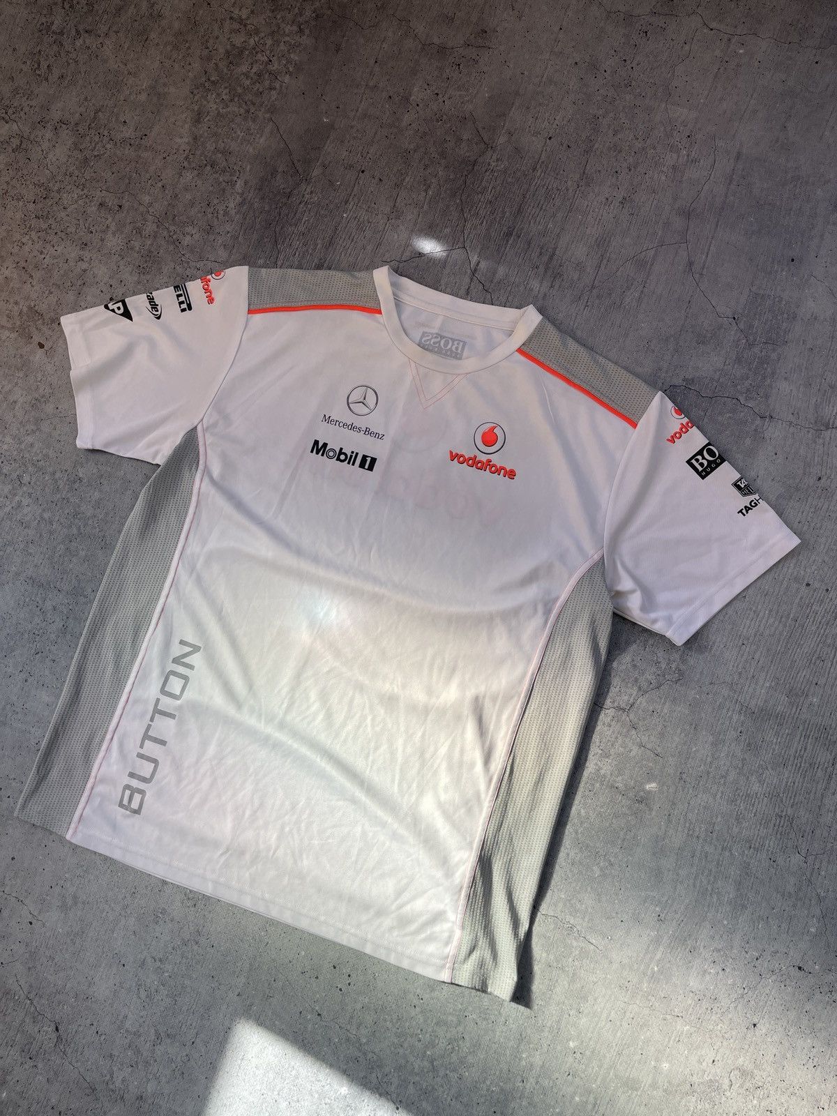 Hugo Boss × Malcolm McLaren × Mercedes-Benz Vintage Hugo Boss Mclaren Mercedes Benz T-shirt racing retro Size US XXL / EU 58 / 5 - 2 Thumbnail