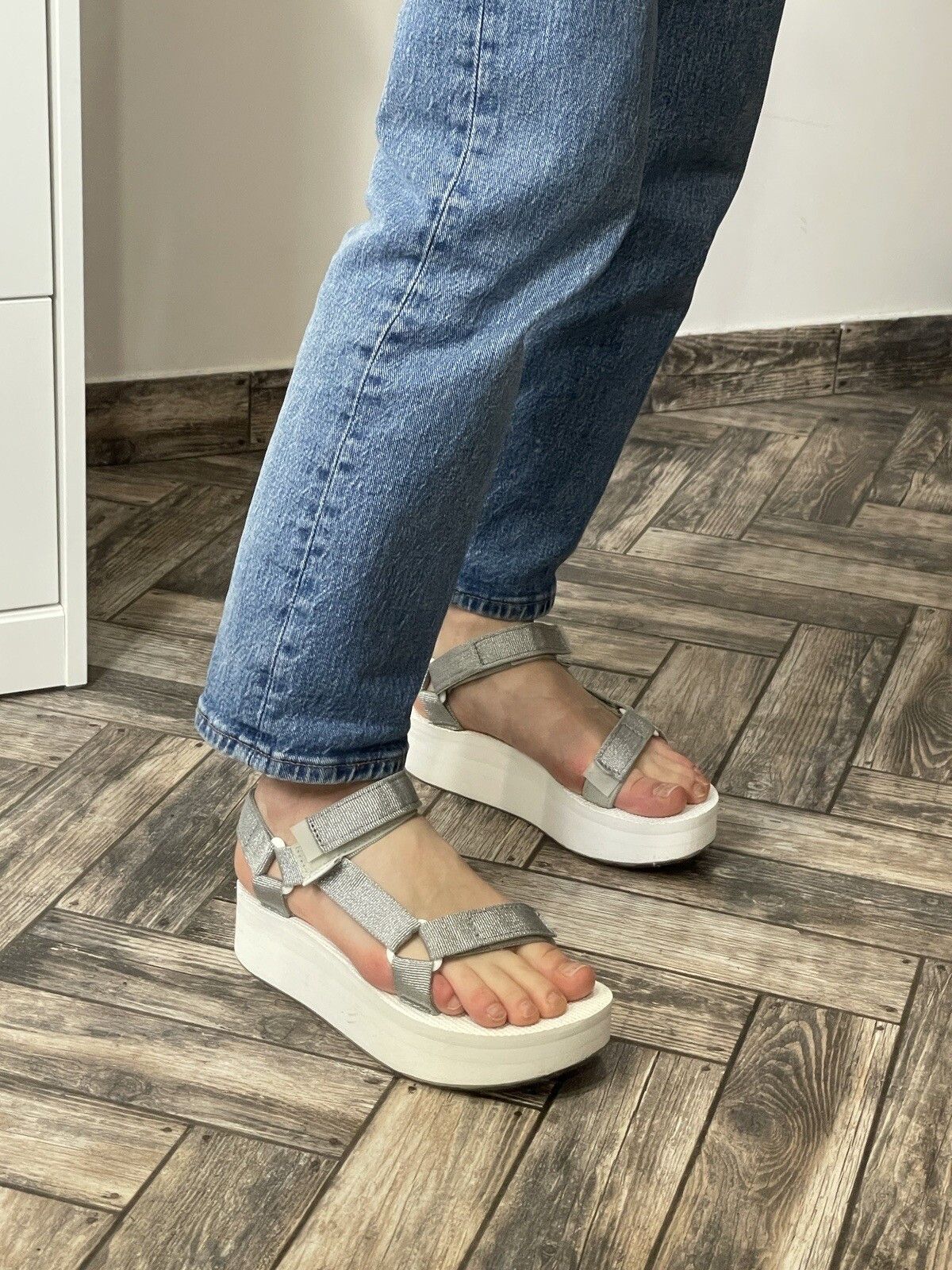 Teva Teva Silver Flatform Sandals Platform Size US 9 / IT 39 - 1 Thumbnail