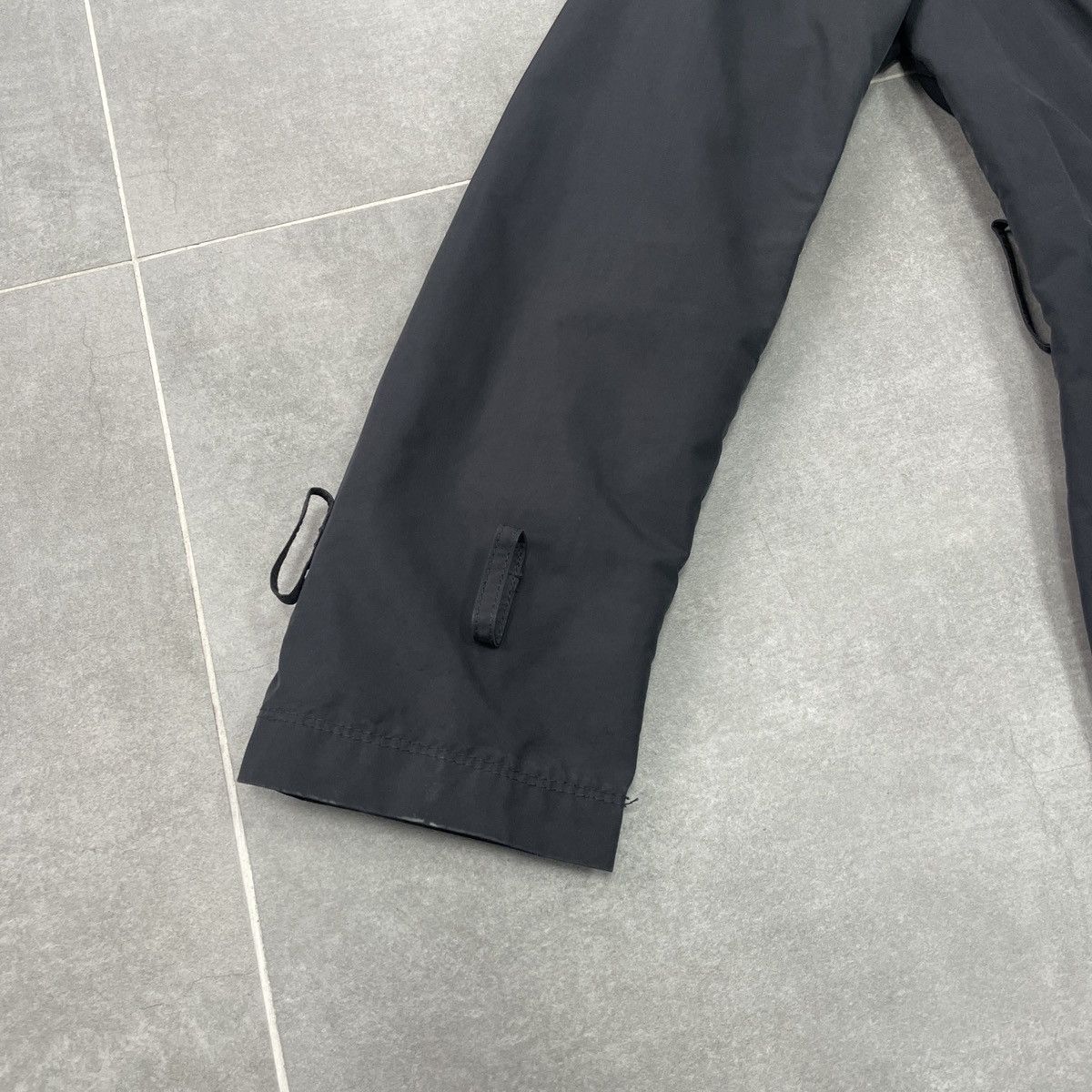Moncler Authentic Moncler Nerine Women Jacket Size 3 (M) Size M / US 6-8 / IT 42-44 - 4 Thumbnail