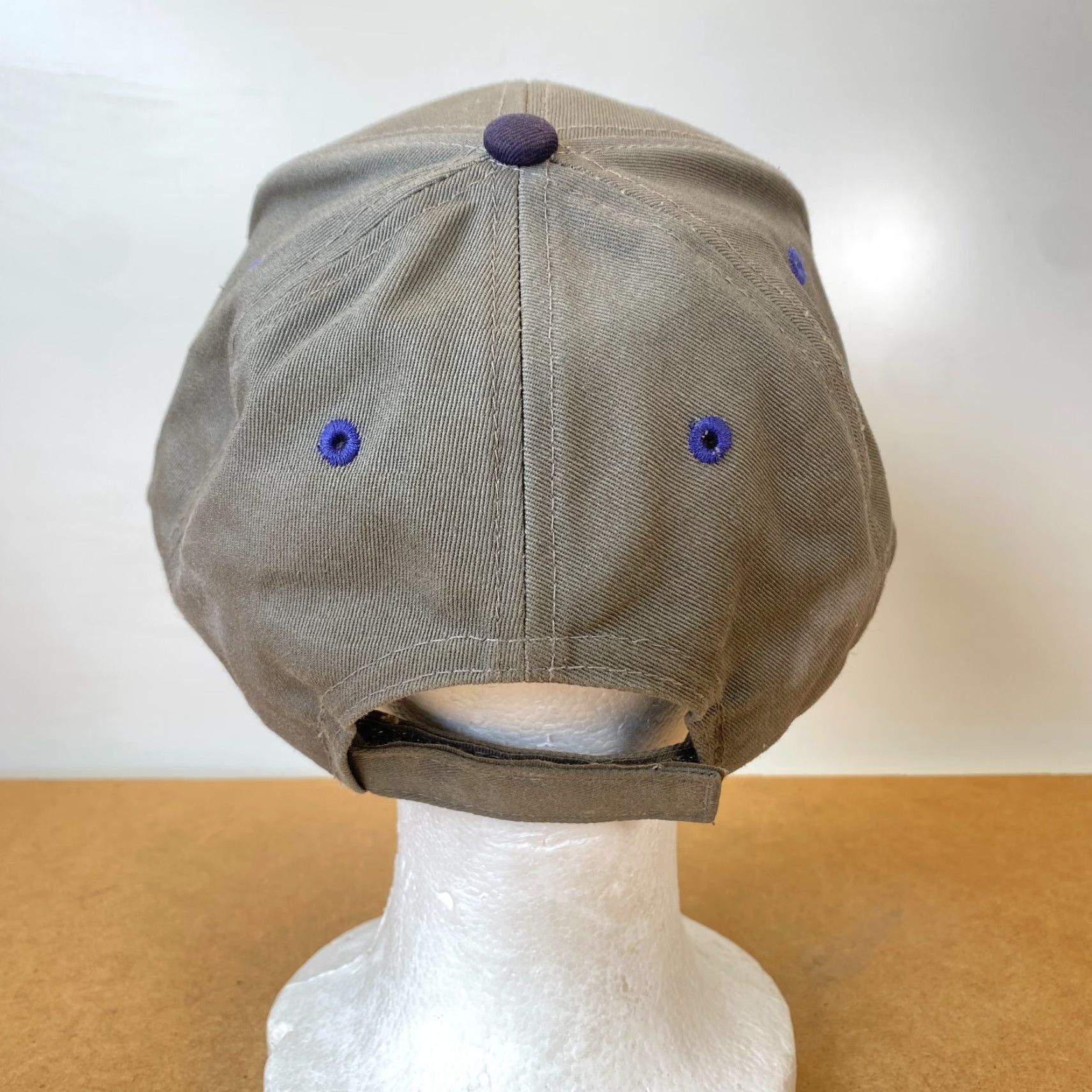 Vintage VINTAGE Tractor Supply Co Strapback Dad Hat Spellout University Gray Blue Adjustable Unisex Adults Baseball Cap Mens Size ONE SIZE - 3 Thumbnail