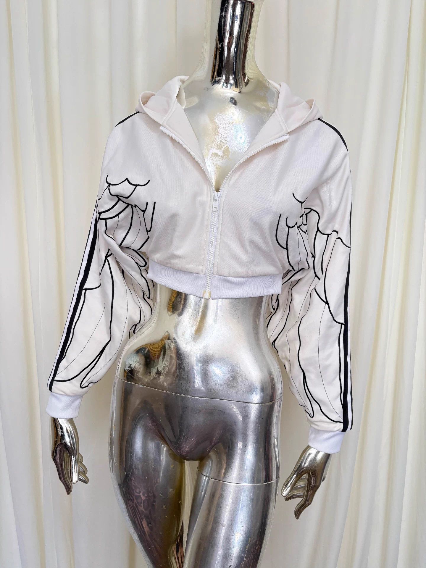 Adidas Jeremy Scott x Adidas Wings short batwing hoodie36 Size XS / US 0-2 / IT 36-38 - 2 Thumbnail