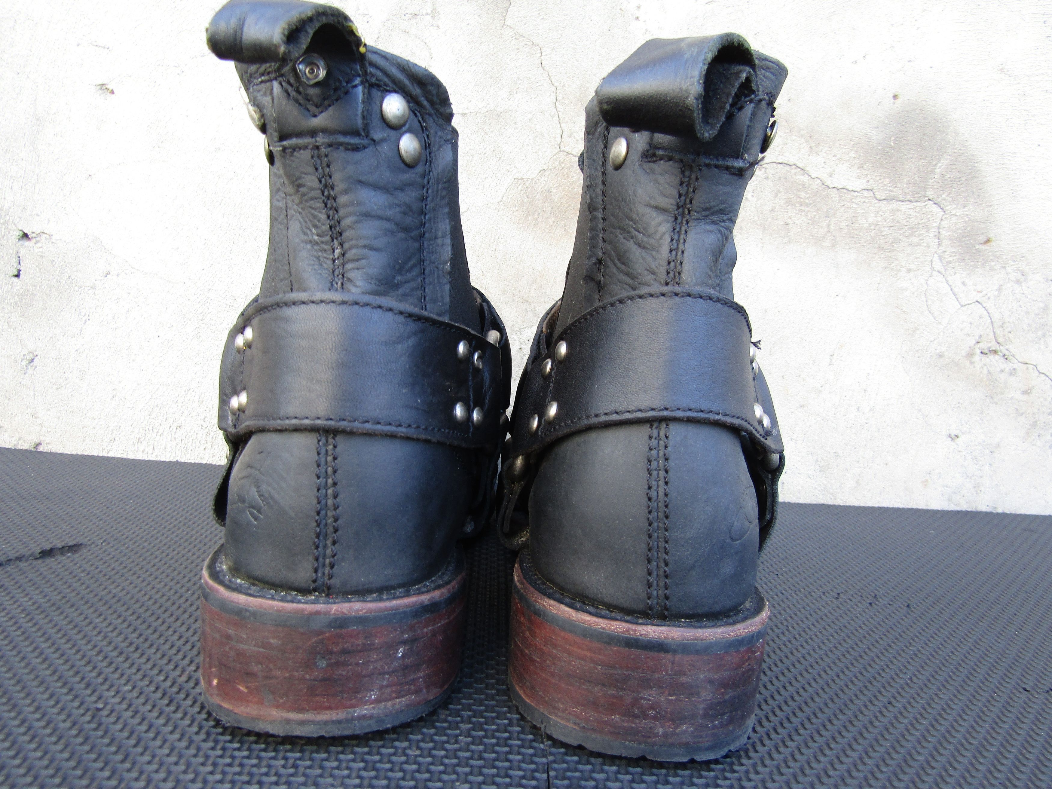 John Fluevog John Fluevorg Dewey Studded chelsea boot Harness Moto Biker Size US 9 / EU 42 - 4 Thumbnail