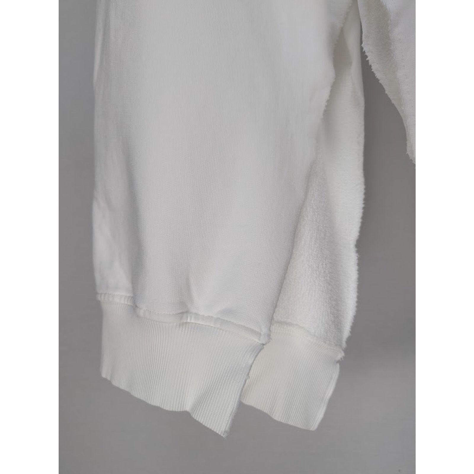 Maison Margiela o1rshd1 Women's /DUP/ MM6 Pants / Sweatpants Short in White Size 24" / US 00 / IT 34 - 5 Thumbnail