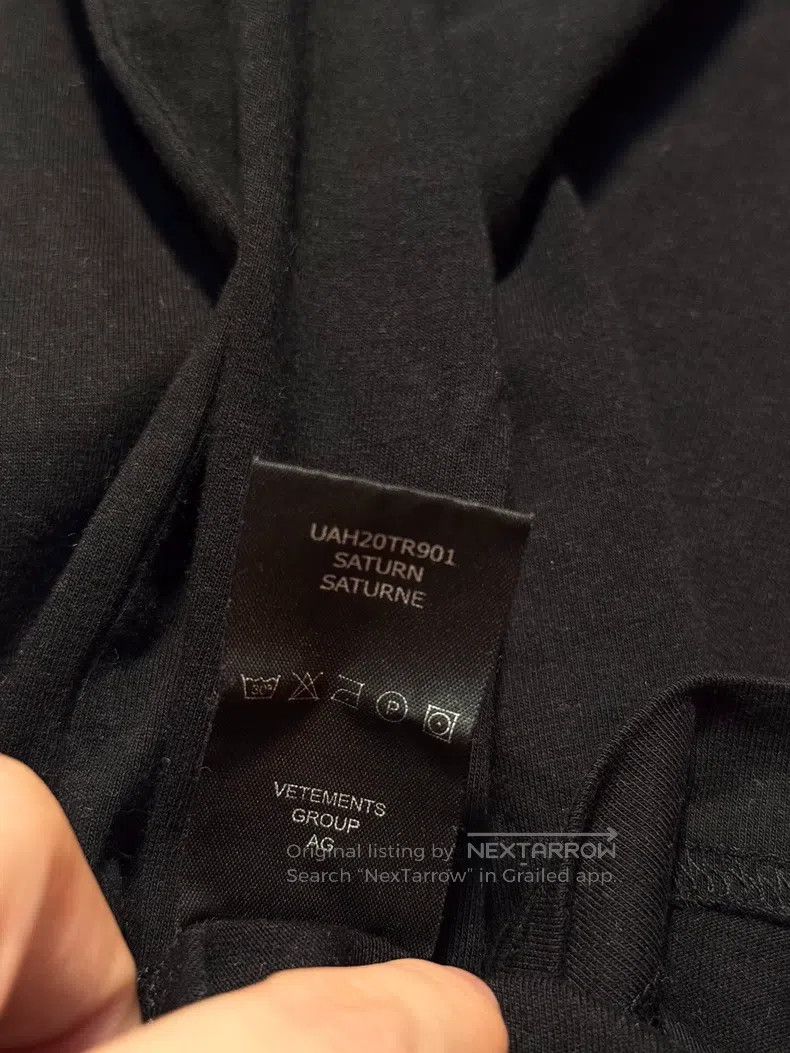 Vetements Vetements Galaxy Short Sleeve Size US S / EU 44-46 / 1 - 5 Thumbnail