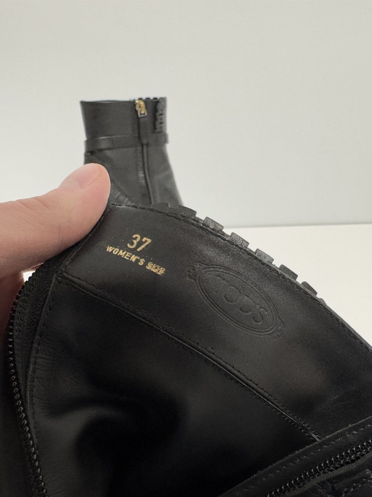 Tod's Tod’s Buckled Laser-cut Glossed-leather Ankle Boots In Nero Size US 6 / IT 36 - 15 Thumbnail