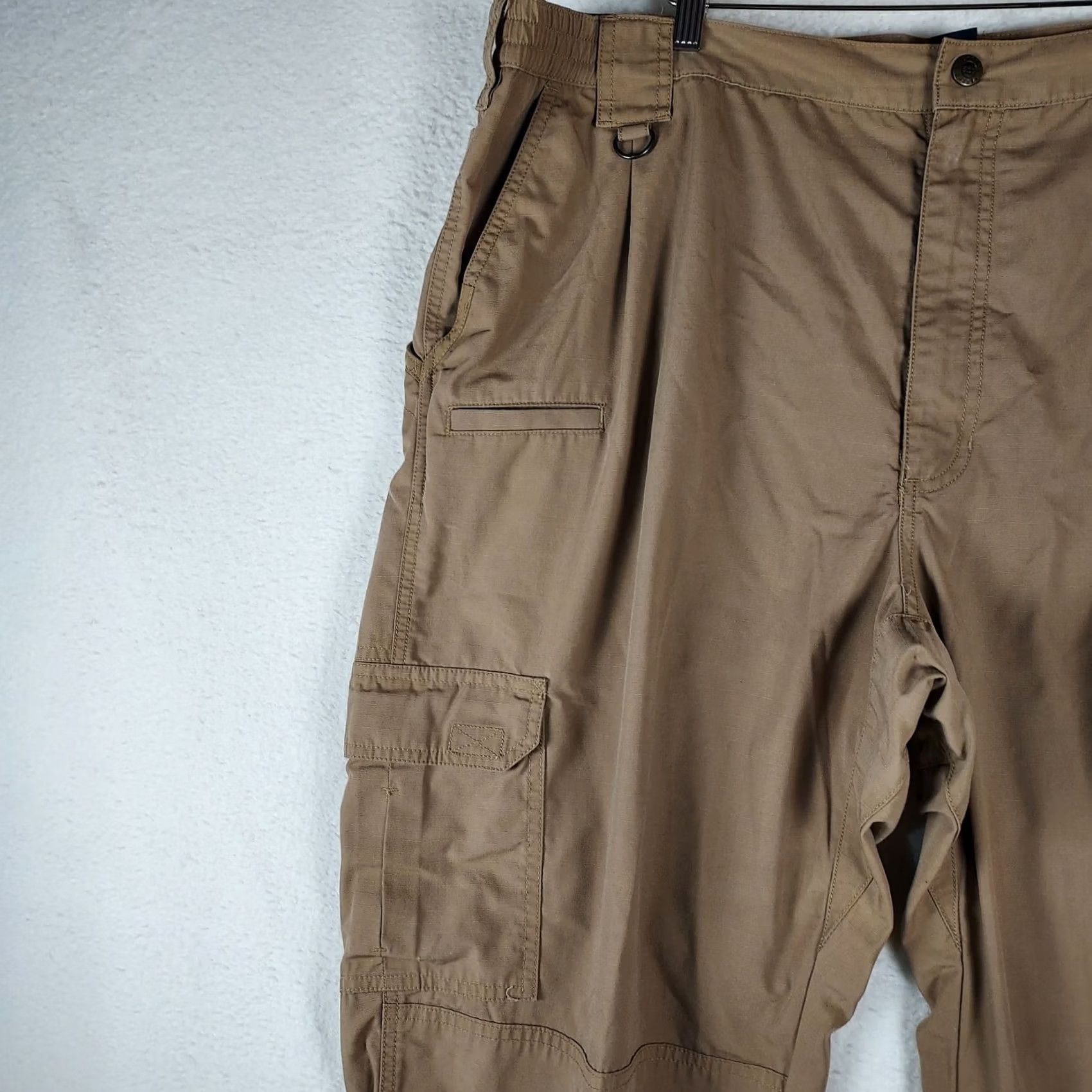 Vintage 5.11 Tactical Pants 44x34 Men’s Khaki Tan Cargo Military Workwear Canvas Cotton Pocket Straight Flat Front Regular Fit Size US 44 / EU 60 - 5 Thumbnail