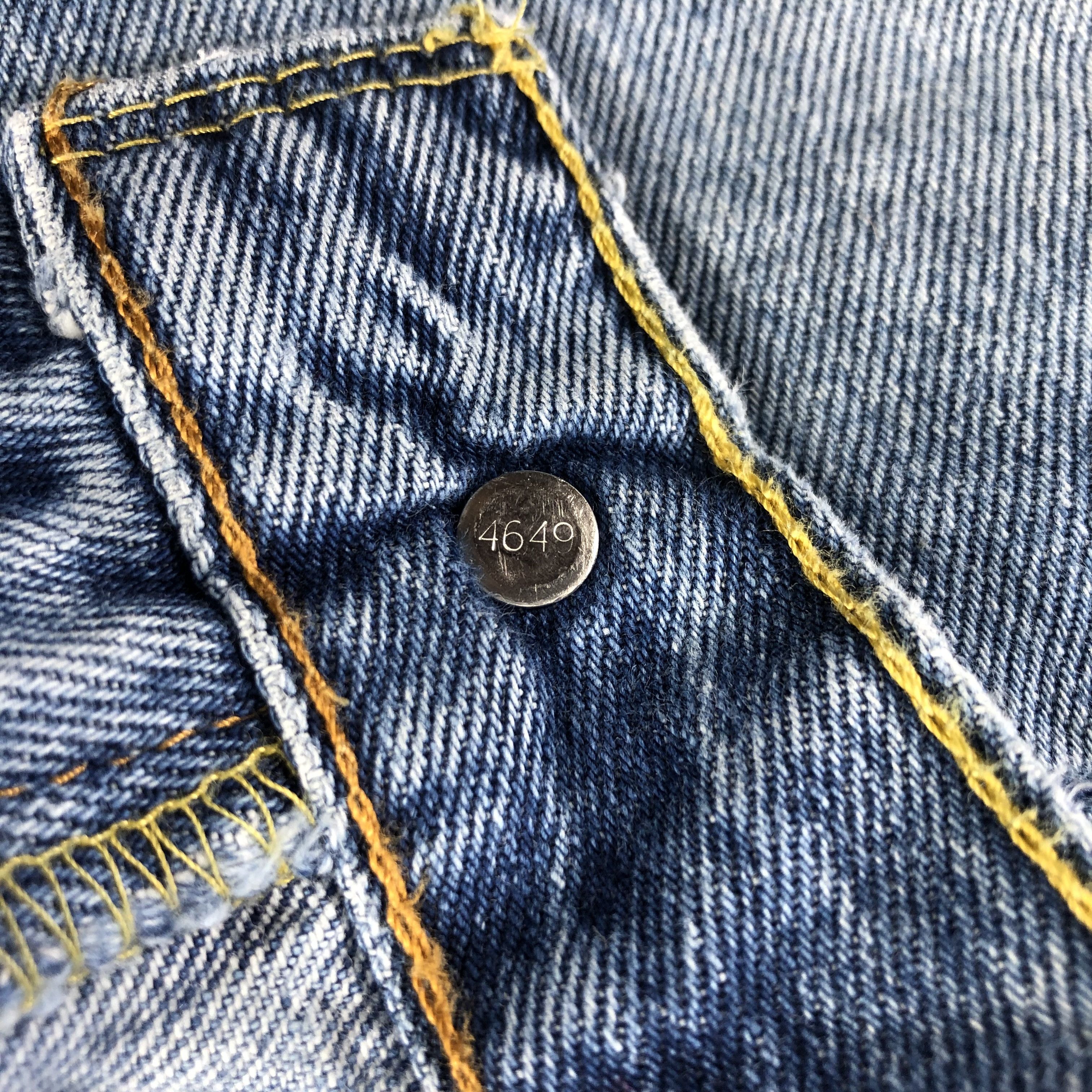 Levi's Vintage Levis 505 Jeans Distress Faded Blue KJ1051 Size US 36 / EU 52 - 13 Thumbnail