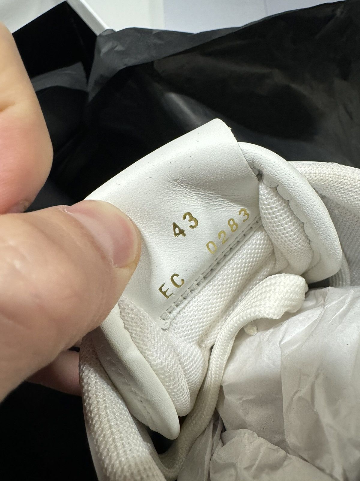 Givenchy Givenchy G4 Leather Sneaker NEW 900$ Size US 10 / EU 43 - 9 Thumbnail