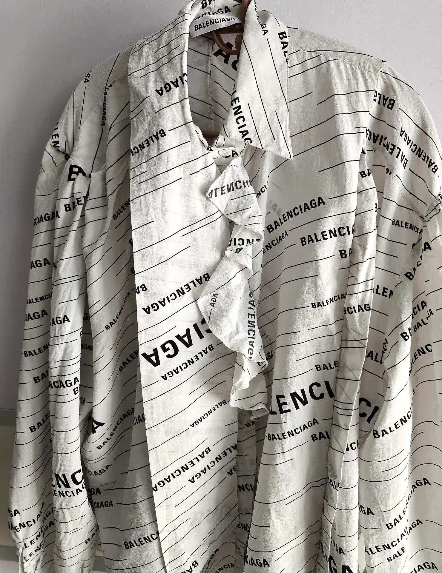 Balenciaga Balenciaga Women's Silk Shirt Size M / US 6-8 / IT 42-44 - 3 Thumbnail