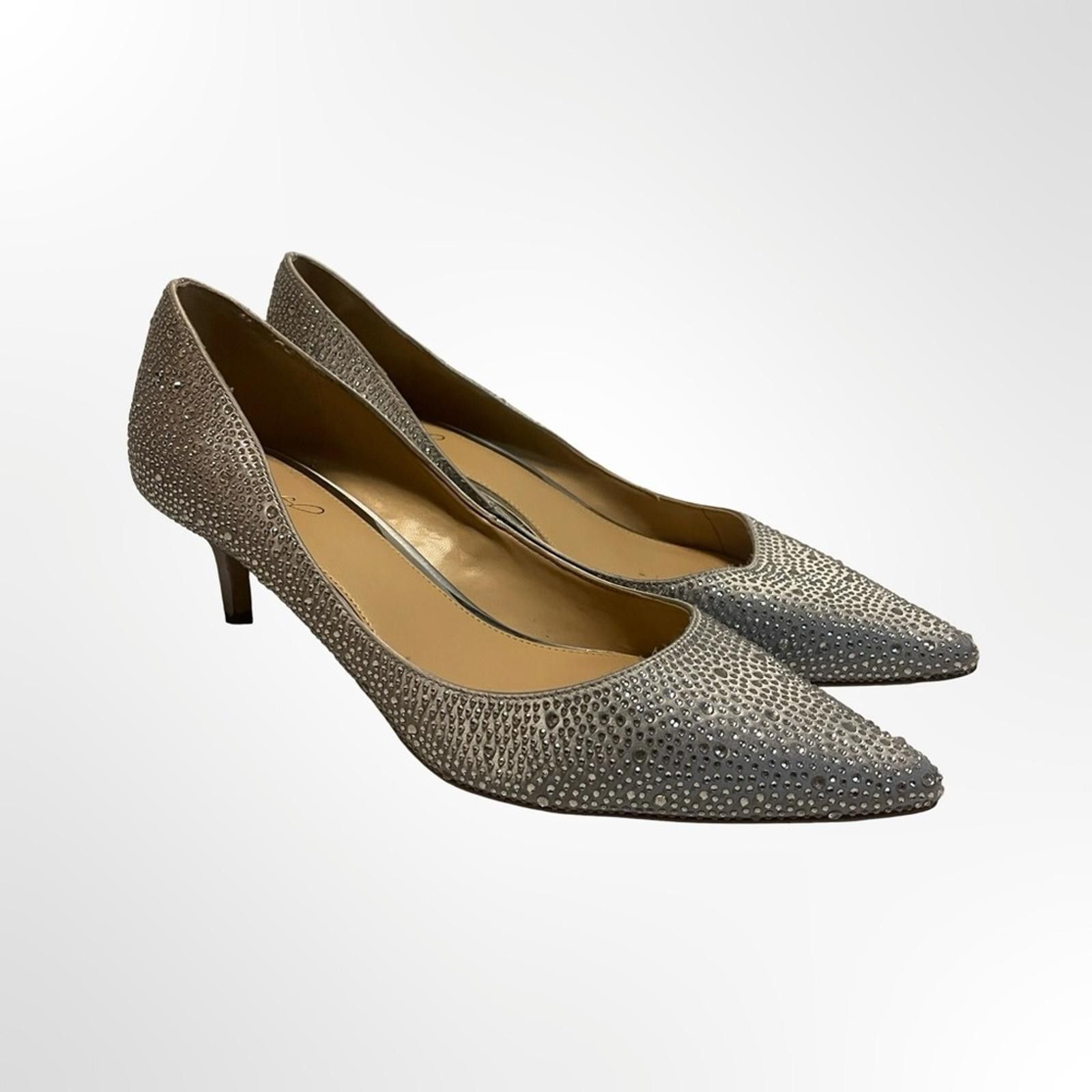 Other Badgley Mischka Rhinestone Pointed-Toe Pumps in size 11 Size US 11 / IT 41 - 2 Thumbnail