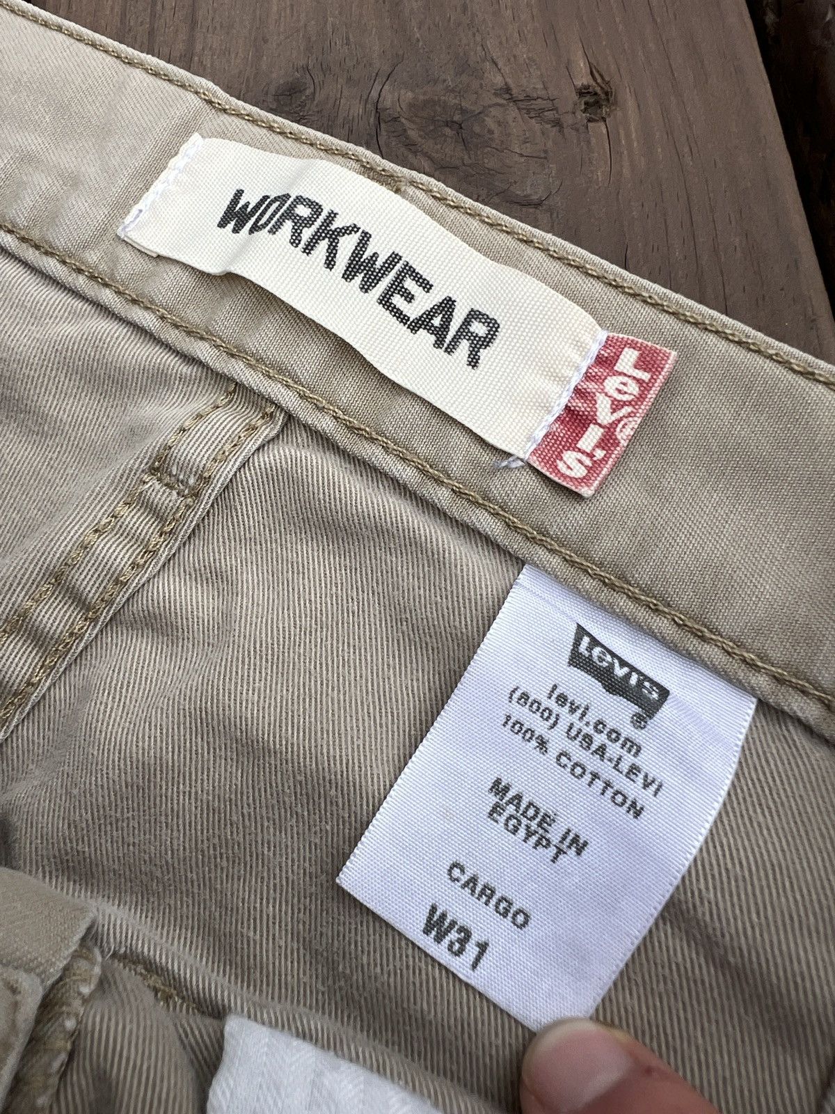 Levi's × Vintage Vintage Levi’s Baggy Cargo Workwear Shorts Size US 31 - 4 Thumbnail