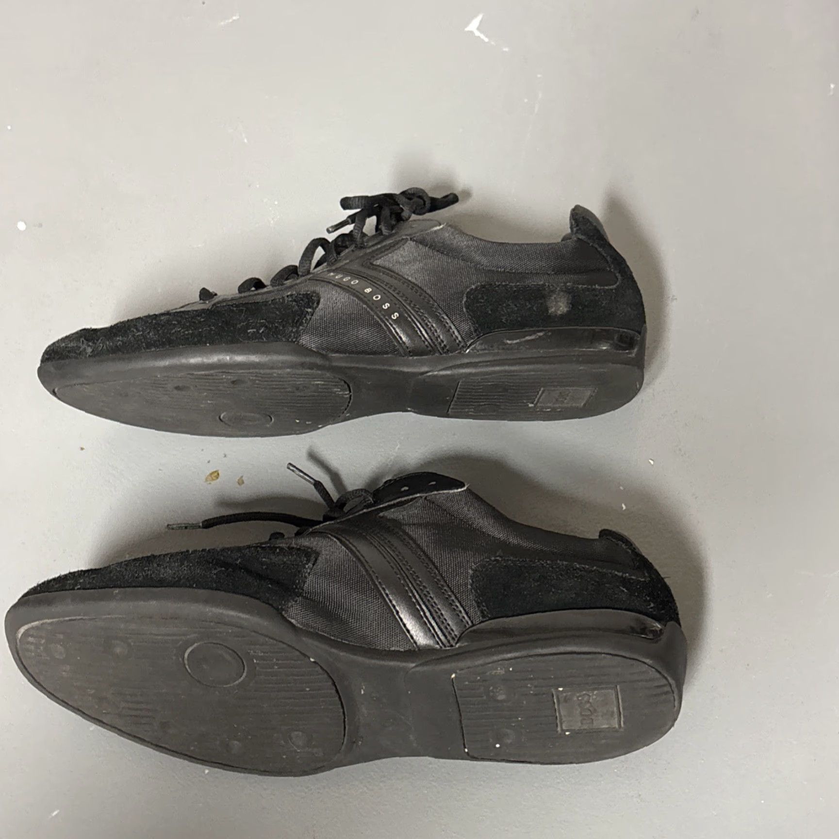 Hugo Boss HUGO BOSS Saturn Low Top Sneakers Black Men's 10 43 Sneakers Casual Men Mens Shoes Rubber Leather Synthetic Size US M / EU 48-50 / 2 - 7 Thumbnail