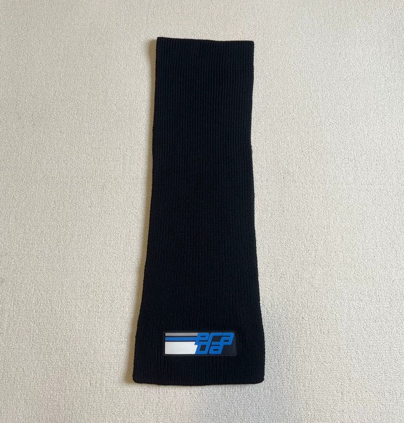 Prada Prada Wool knitted bib scarf 2501-Nextarrow Size ONE SIZE - 1 Thumbnail