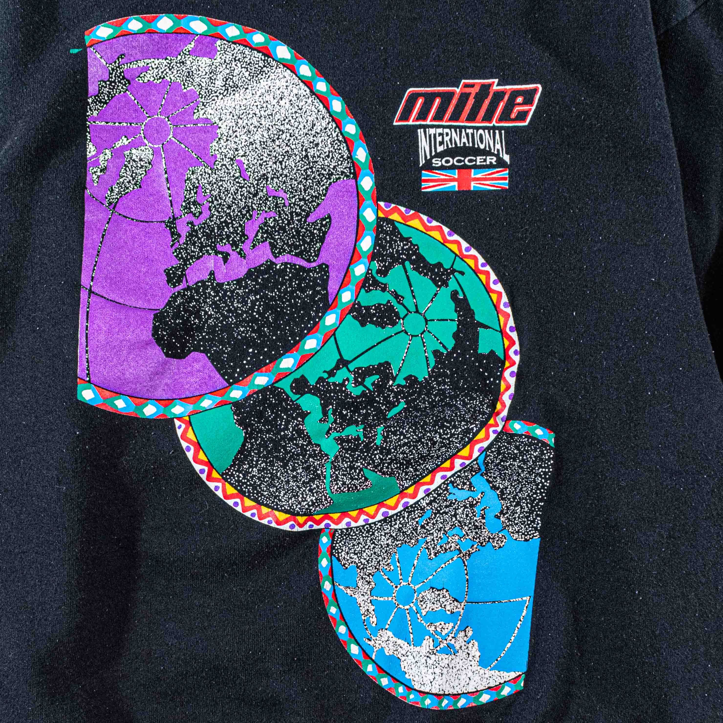 Vintage Vintage Mitre International Globe Sweatshirt 90s Soccer Size US M / EU 48-50 / 2 - 5 Thumbnail