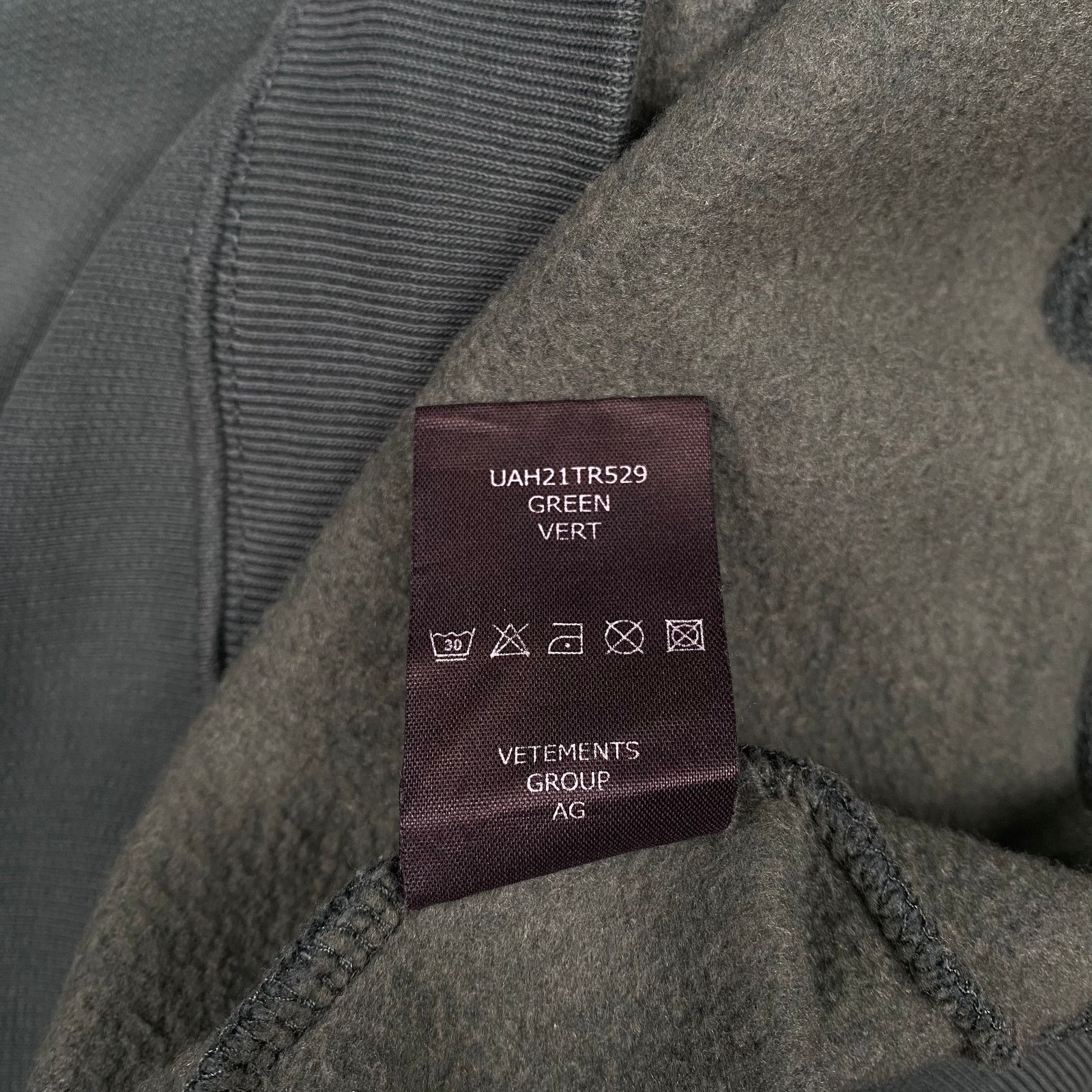 Vetements Vetements Green Polizei Crewneck Size US M / EU 48-50 / 2 - 10 Thumbnail