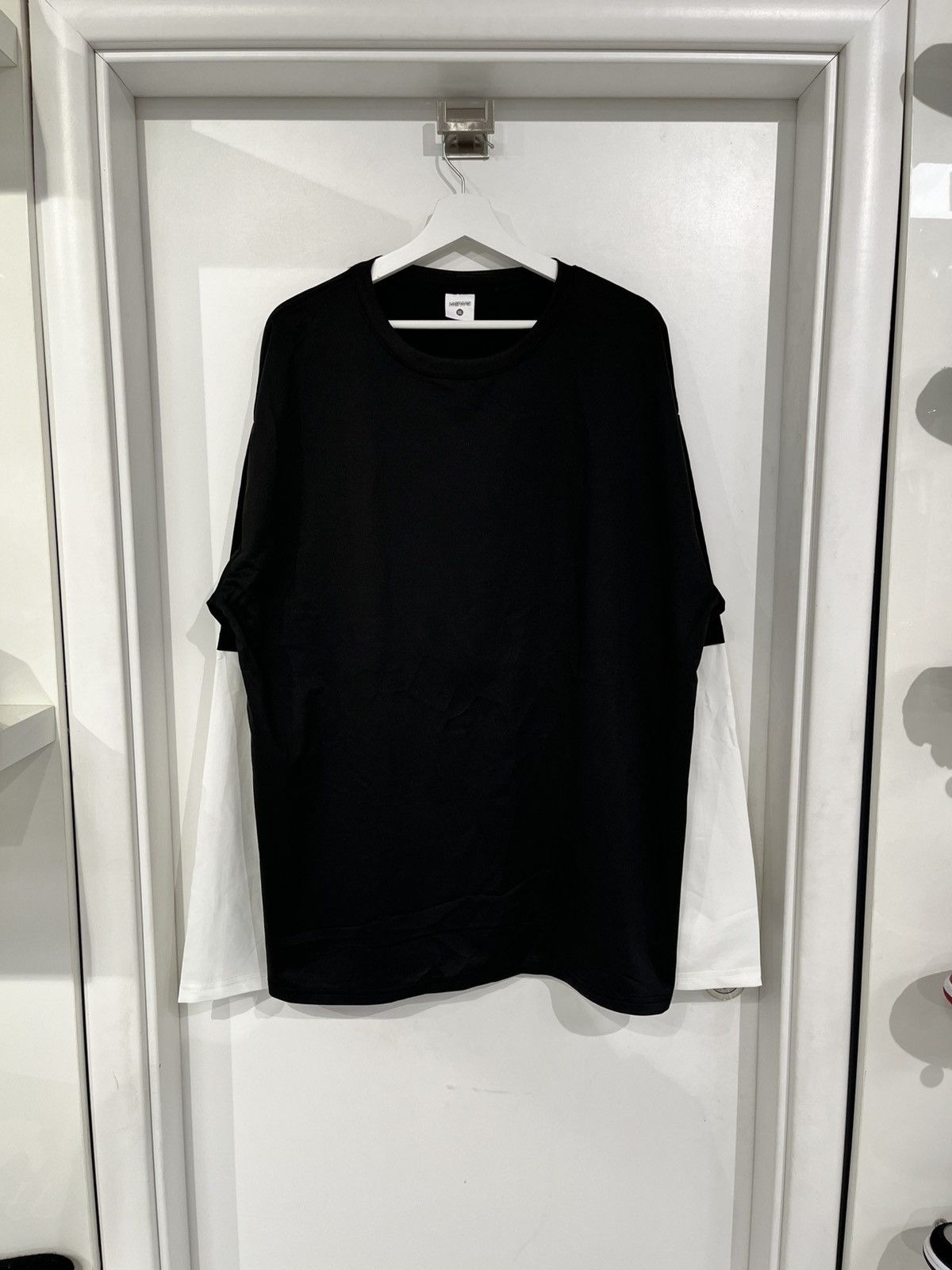 Other NEWS Long Sleeve Black Size US XXL / EU 58 / 5 - 1 Thumbnail