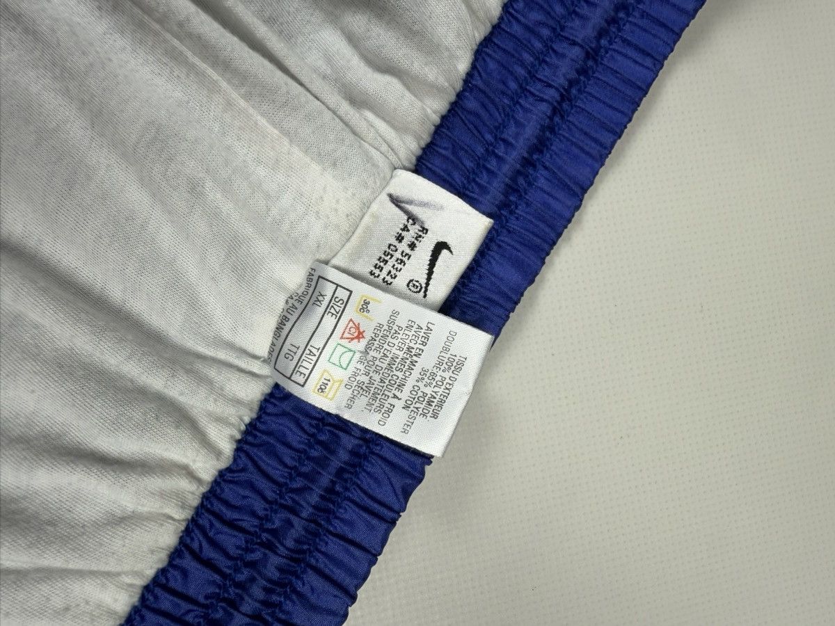 Vintage Nike Vintage Y2K Nylon Track Pants Sweatpants Size 2XL Size US 36 / EU 52 - 15 Thumbnail