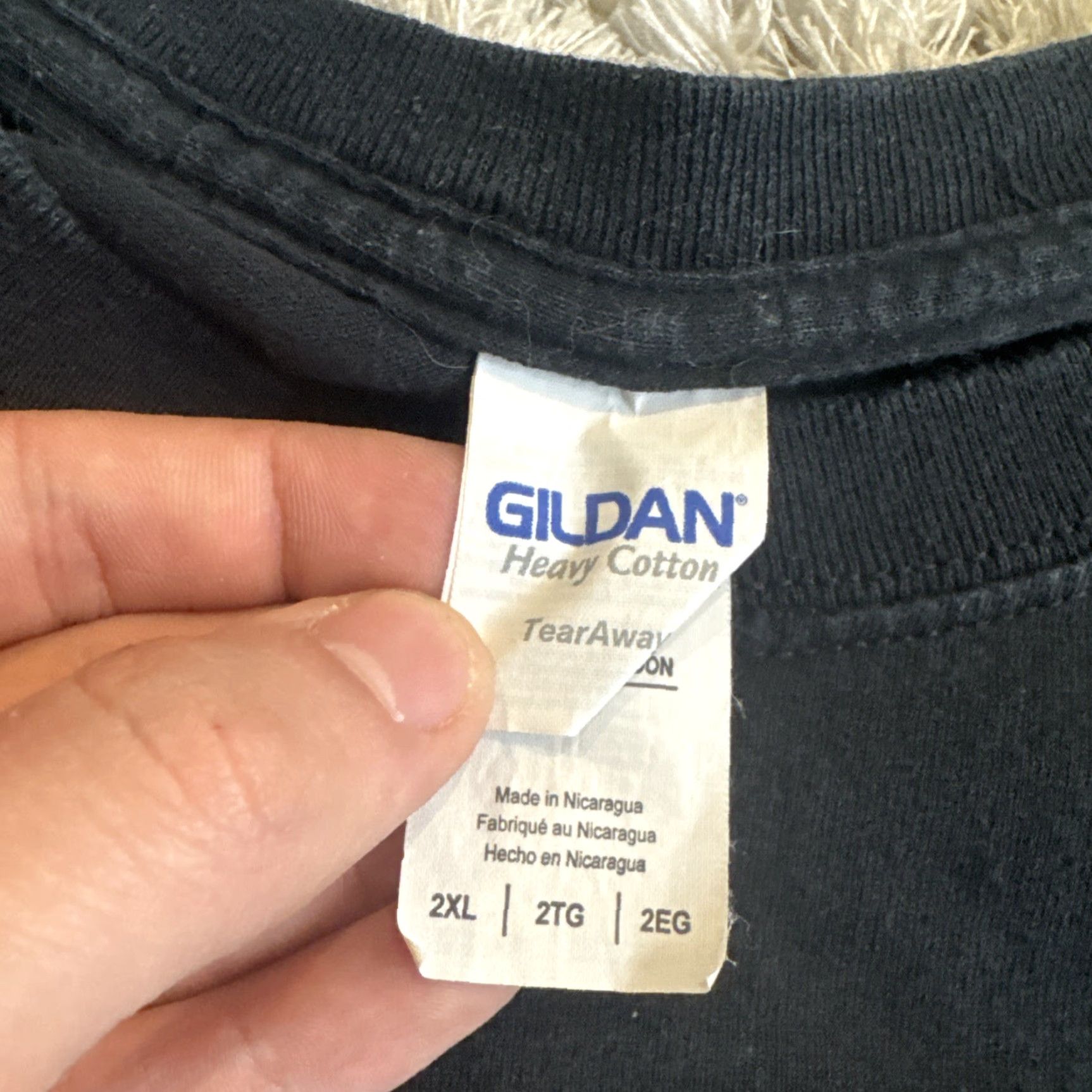 Gildan VINTAGE 00’s Men’s Size 2XL Gildan Short Sleeve T-Shirt Black Mens Shirt 2XL Black Casual Drug Dealer 90s Size US XXL / EU 58 / 5 - 7 Thumbnail