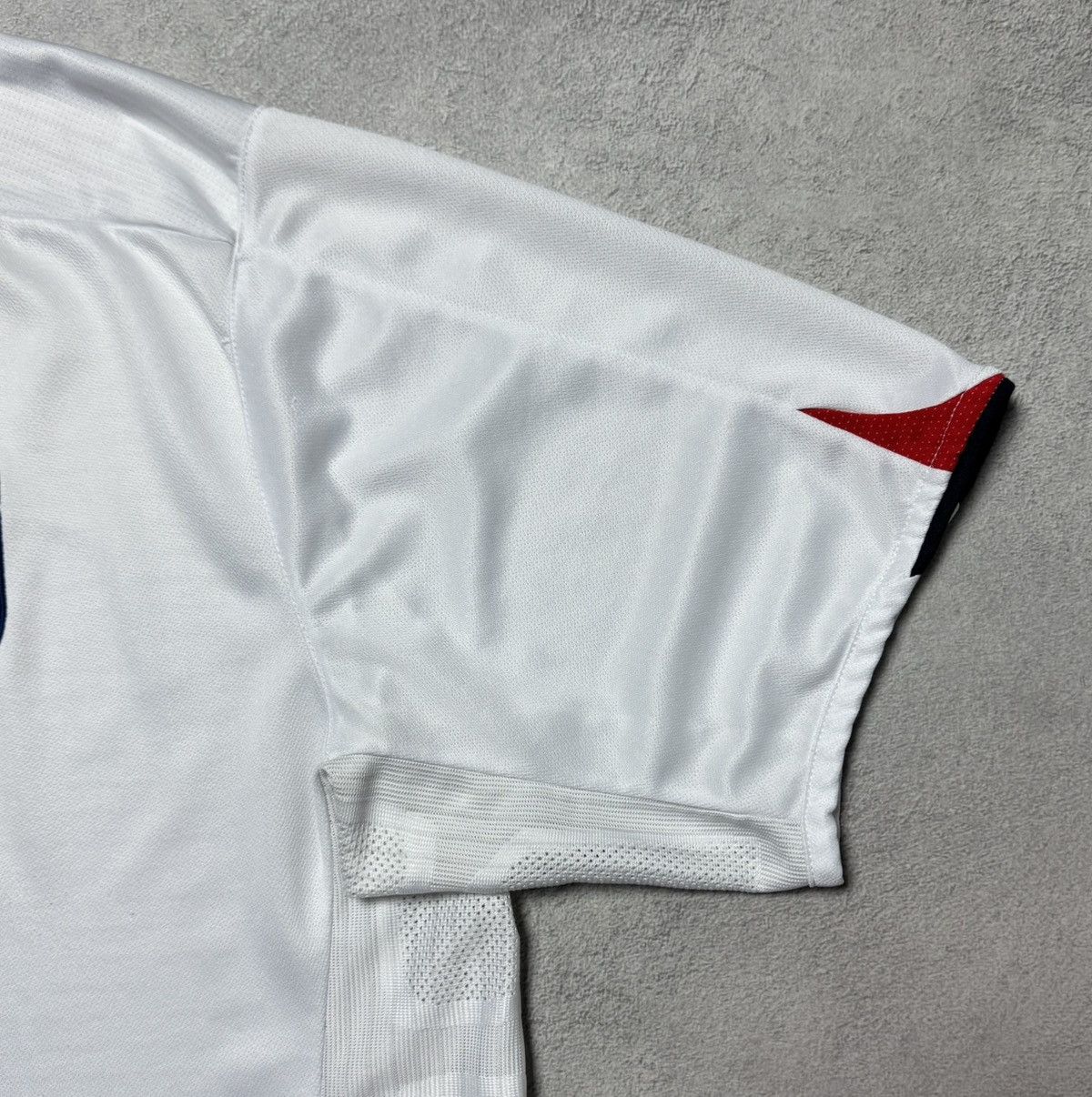 Umbro England 2006 2008 Home Football Shirt Soccer Jersey Umbro Size US XXL / EU 58 / 5 - 6 Thumbnail
