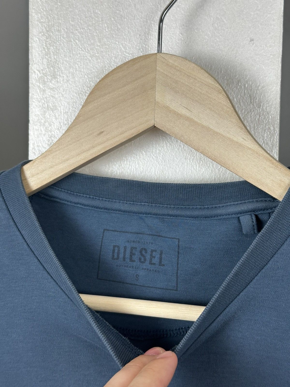 Diesel Y2K Vintage Diesel Tee Shirt Archive Hype Size US S / EU 44-46 / 1 - 6 Thumbnail